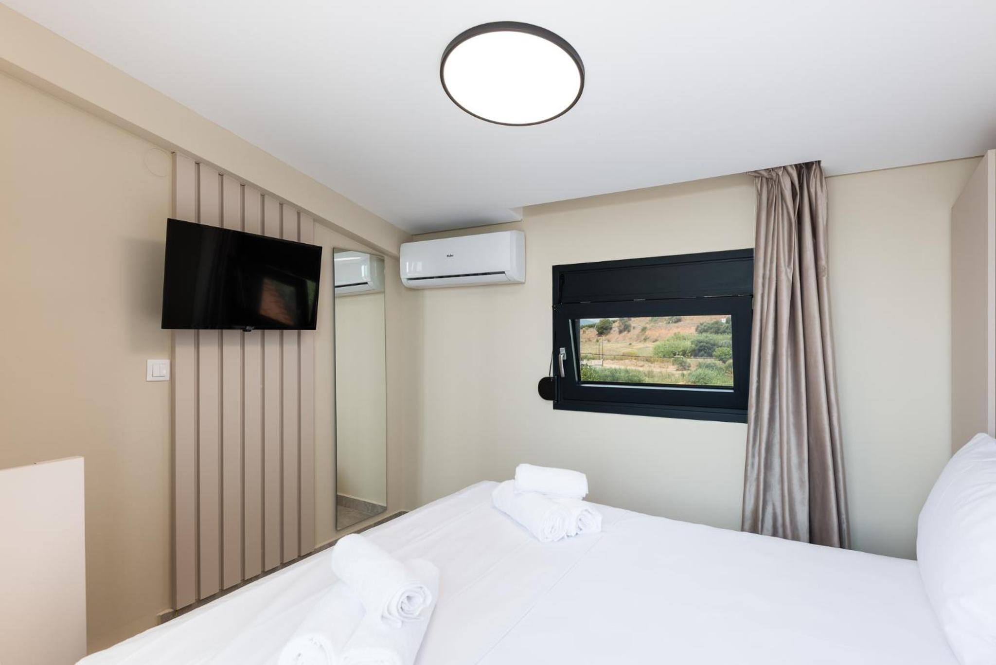 Quadruple Room With Balcony photo 3