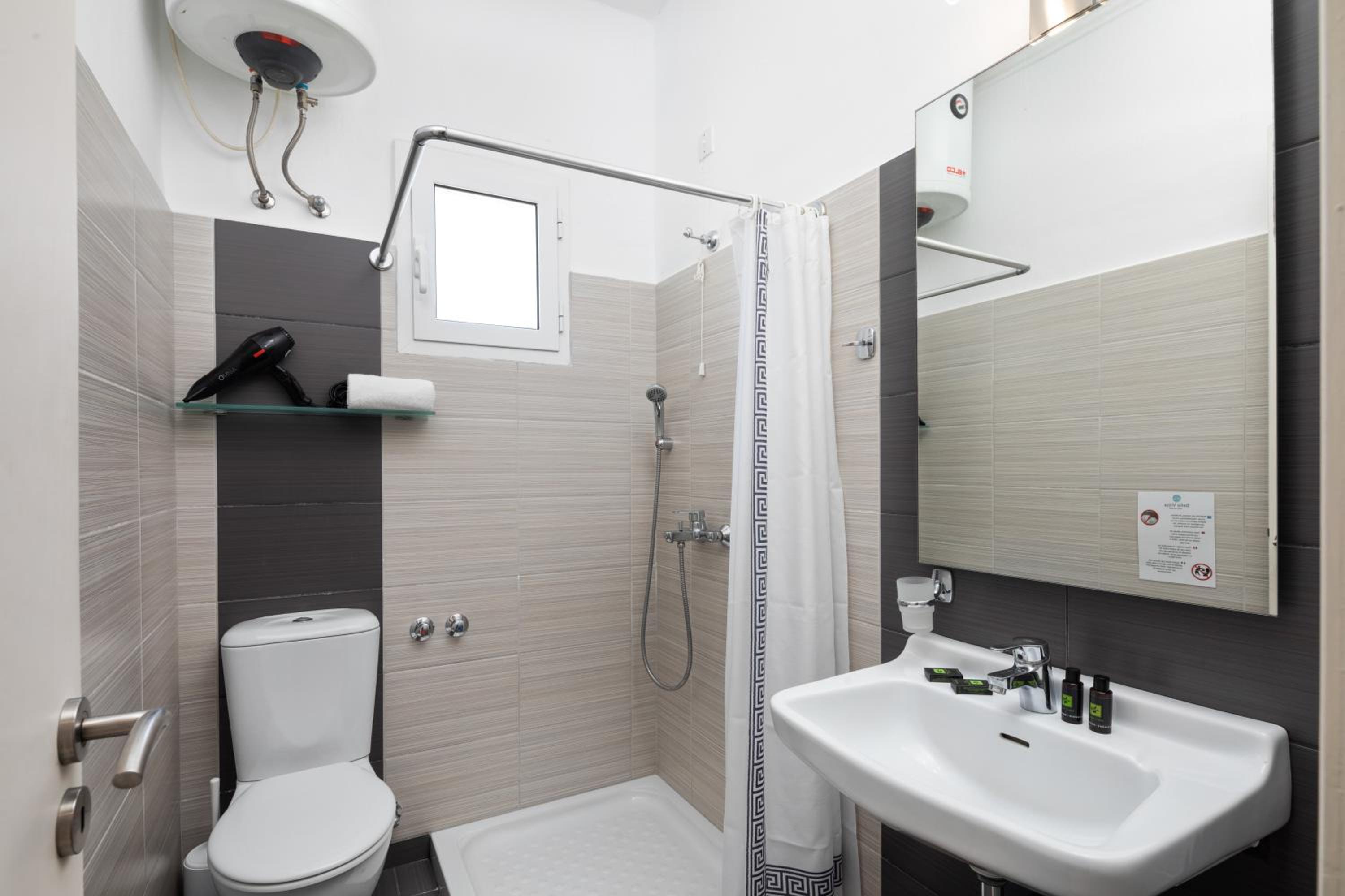 Classic Twin/Double with balcony - Photo 19