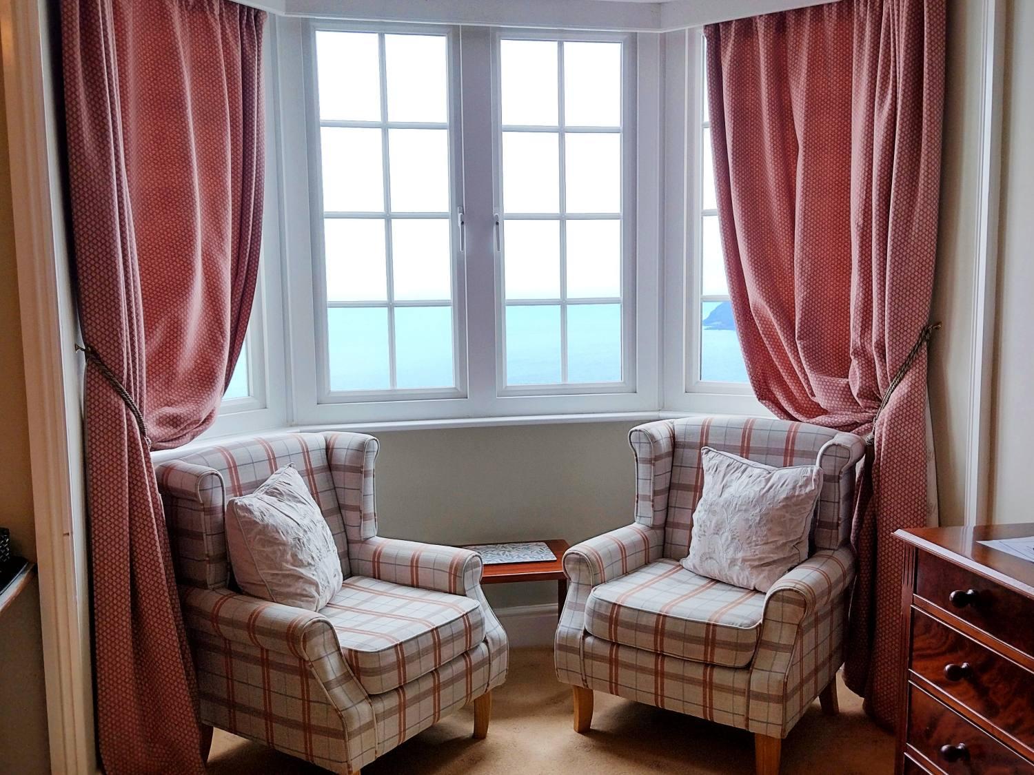 Four Poster with Sea View photo 2