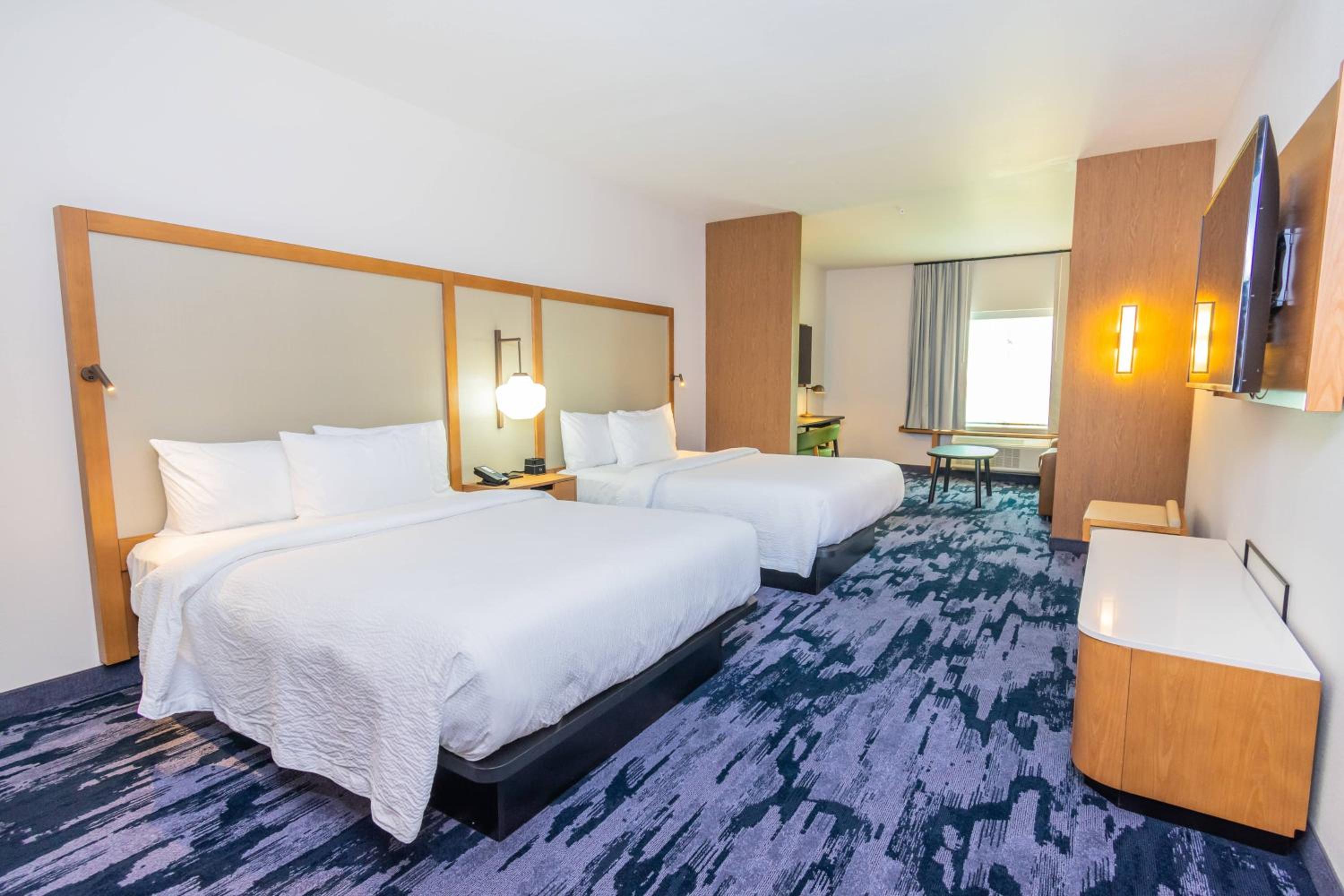 Suite, Two Queen Beds and Sofa bed - Photo 5