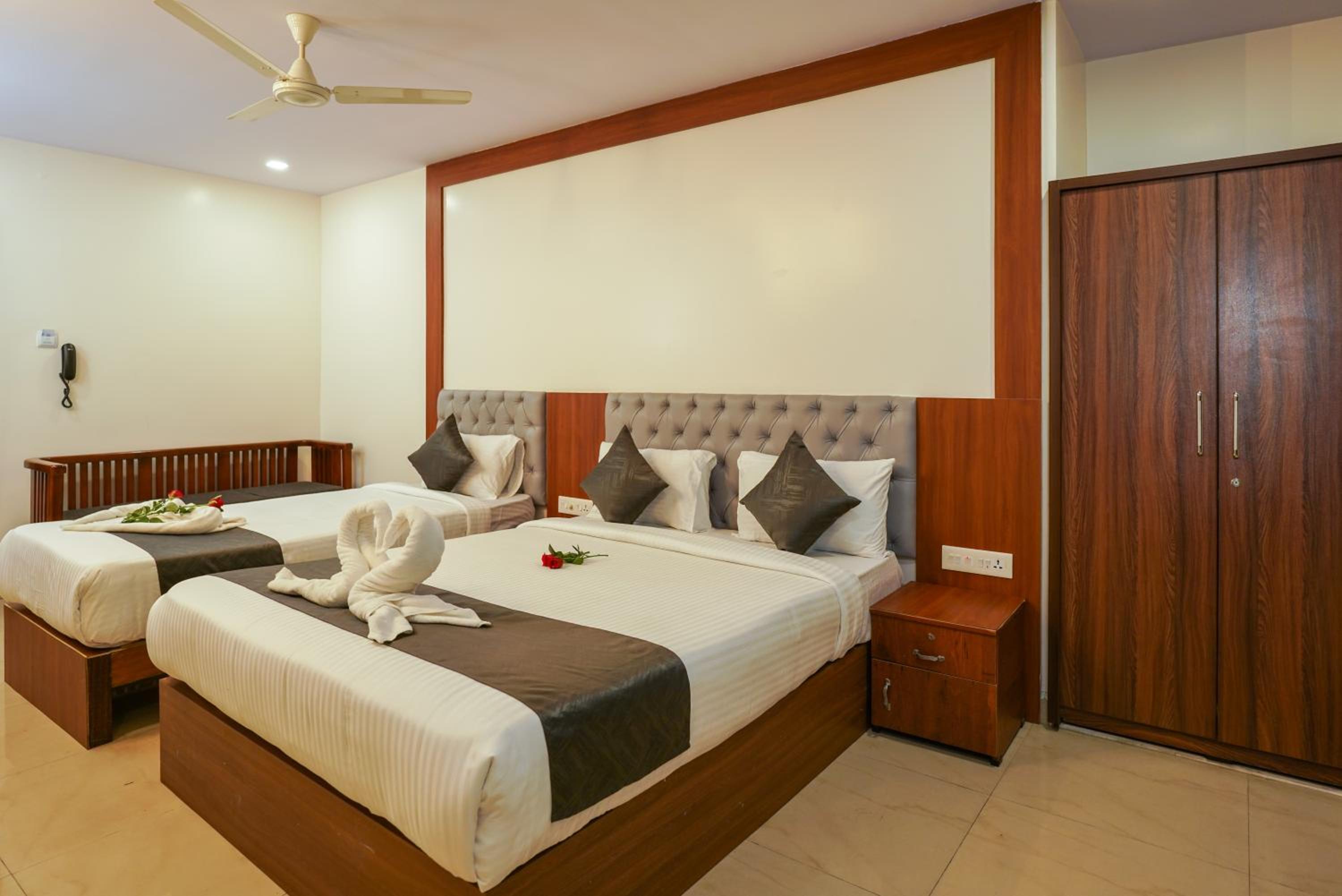 Deluxe Triple Room - Photo 1
