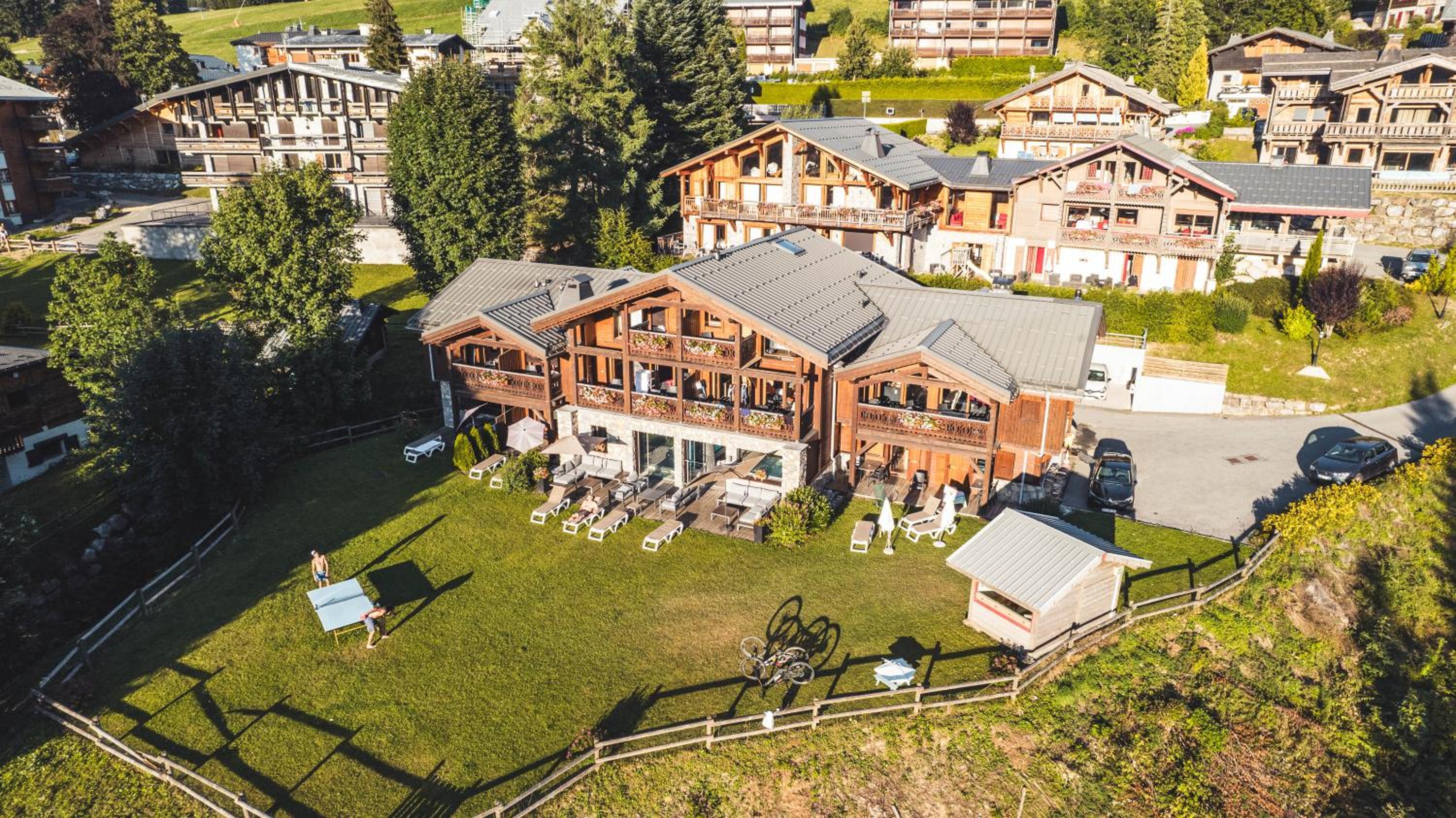 6 Bedroom Chalet photo 3