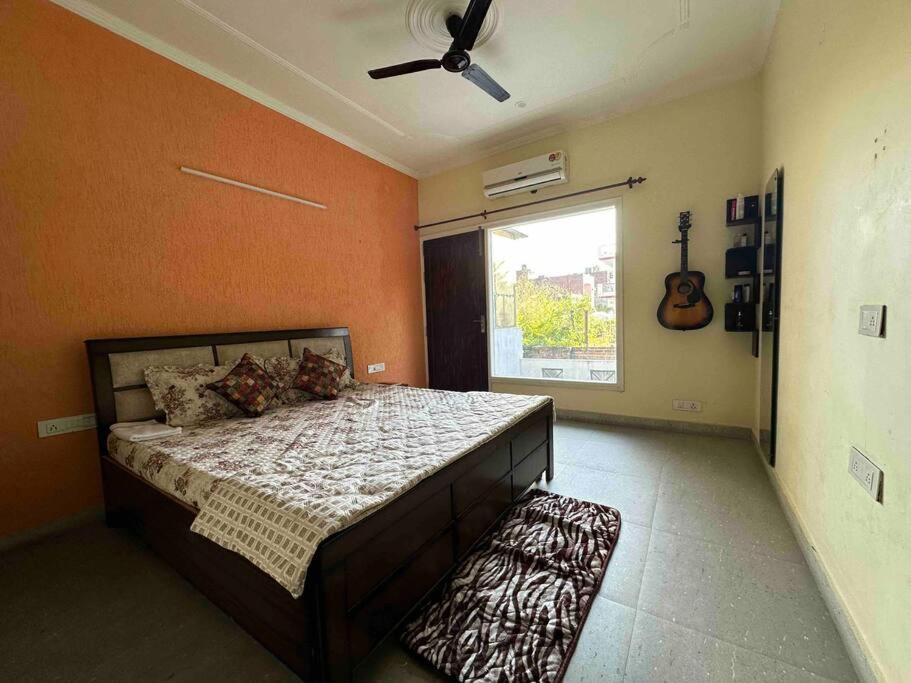 Three-Bedroom Apartment photo 1