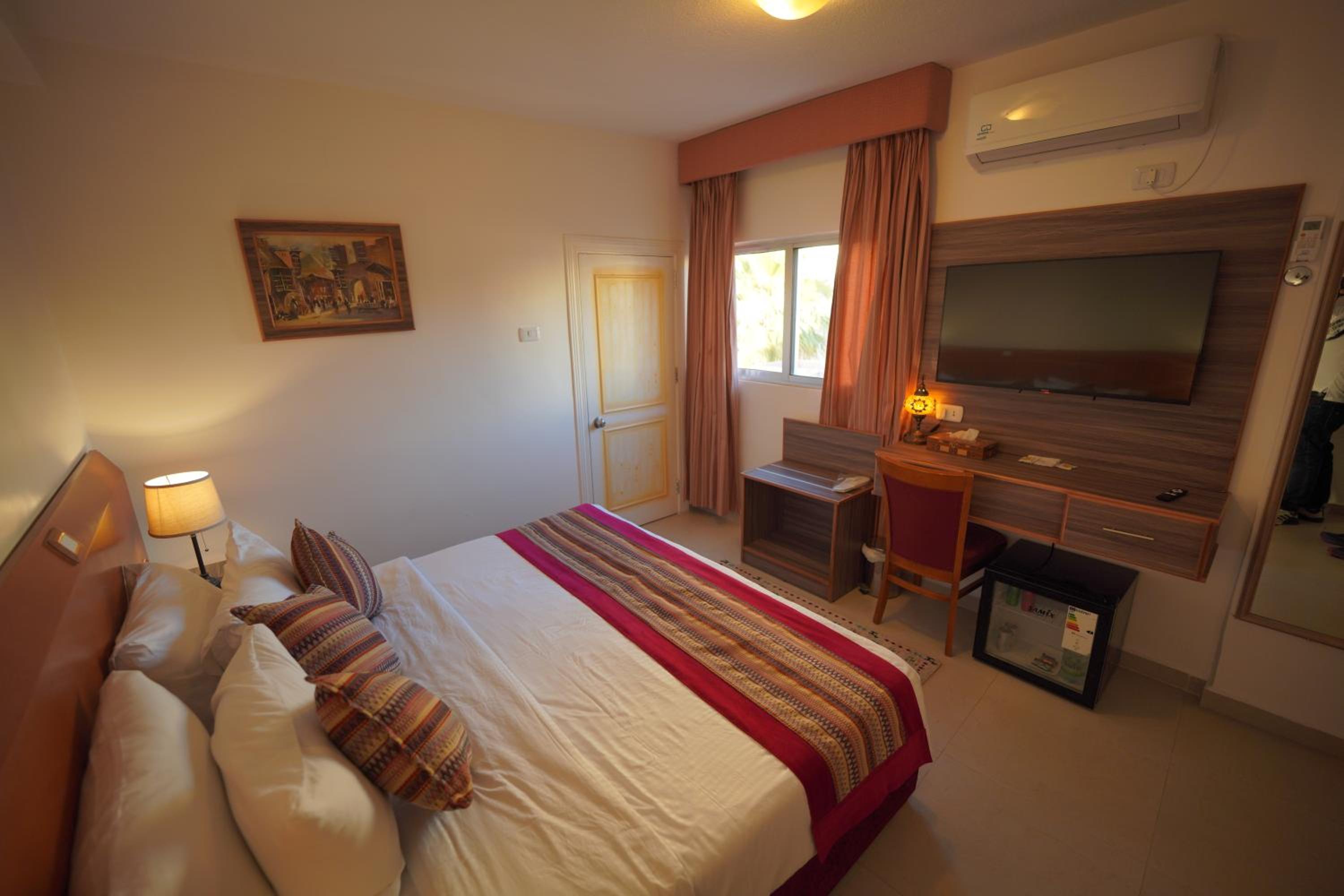 Budget Double or Twin Room - Photo 3