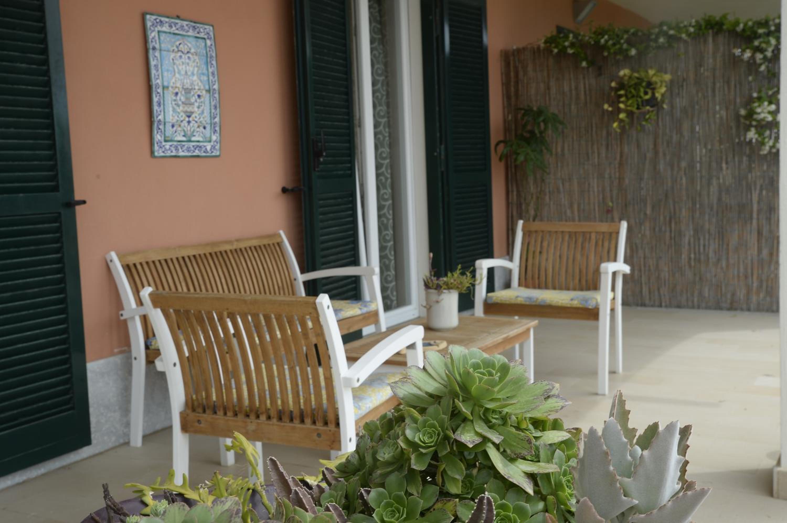 Double Room with Private External Bathroom photo 2