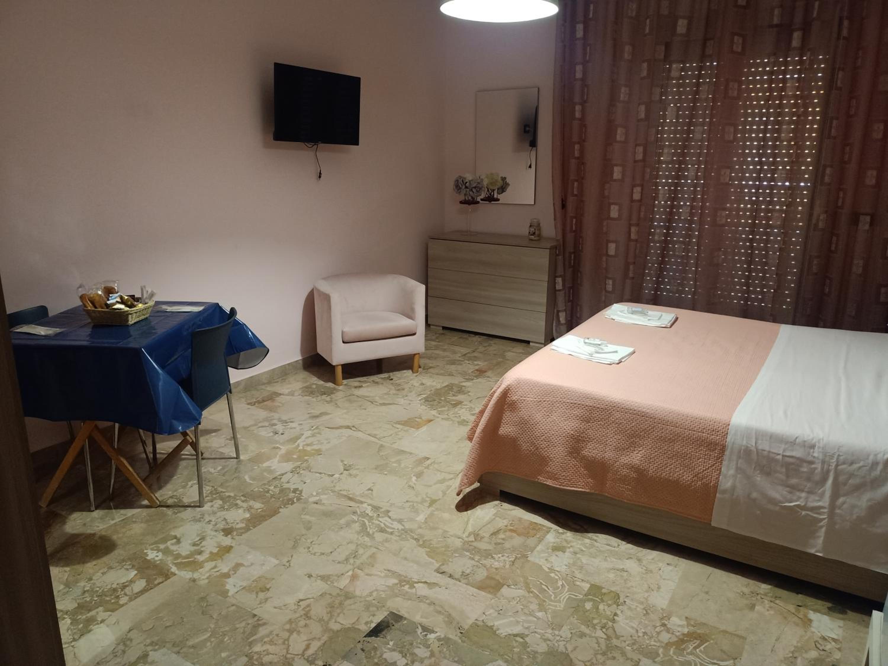 Deluxe Room (2 Adults + 1 Child) photo 3