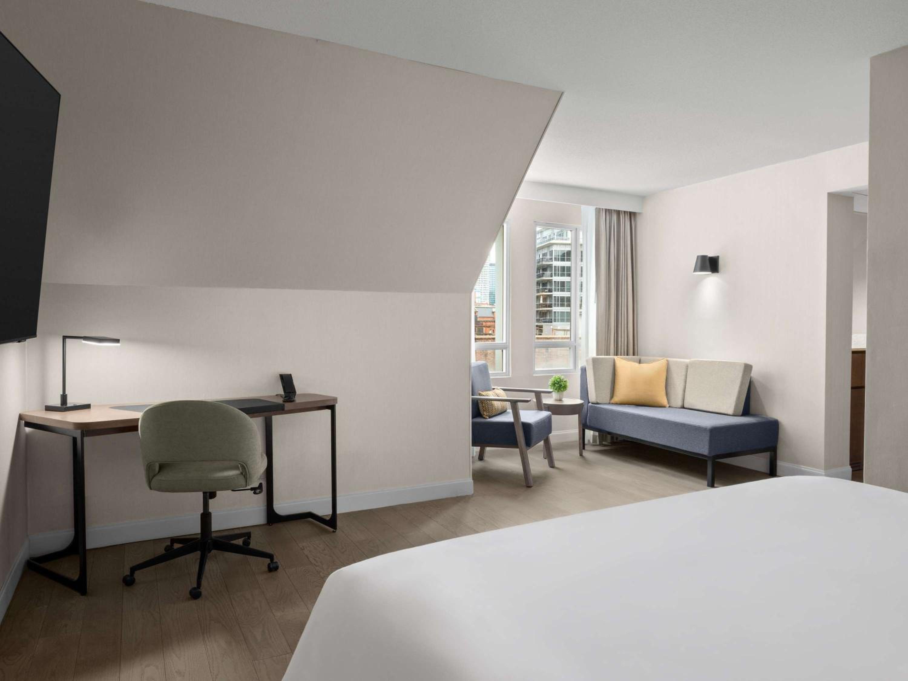 Junior Suite with King Bed - Non Smoking