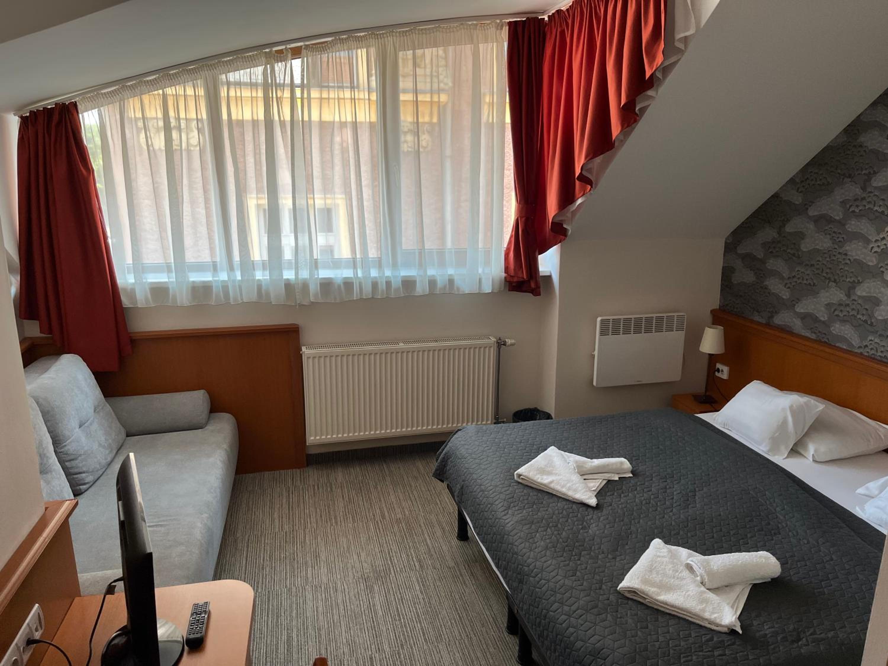 Double Room - Photo 1