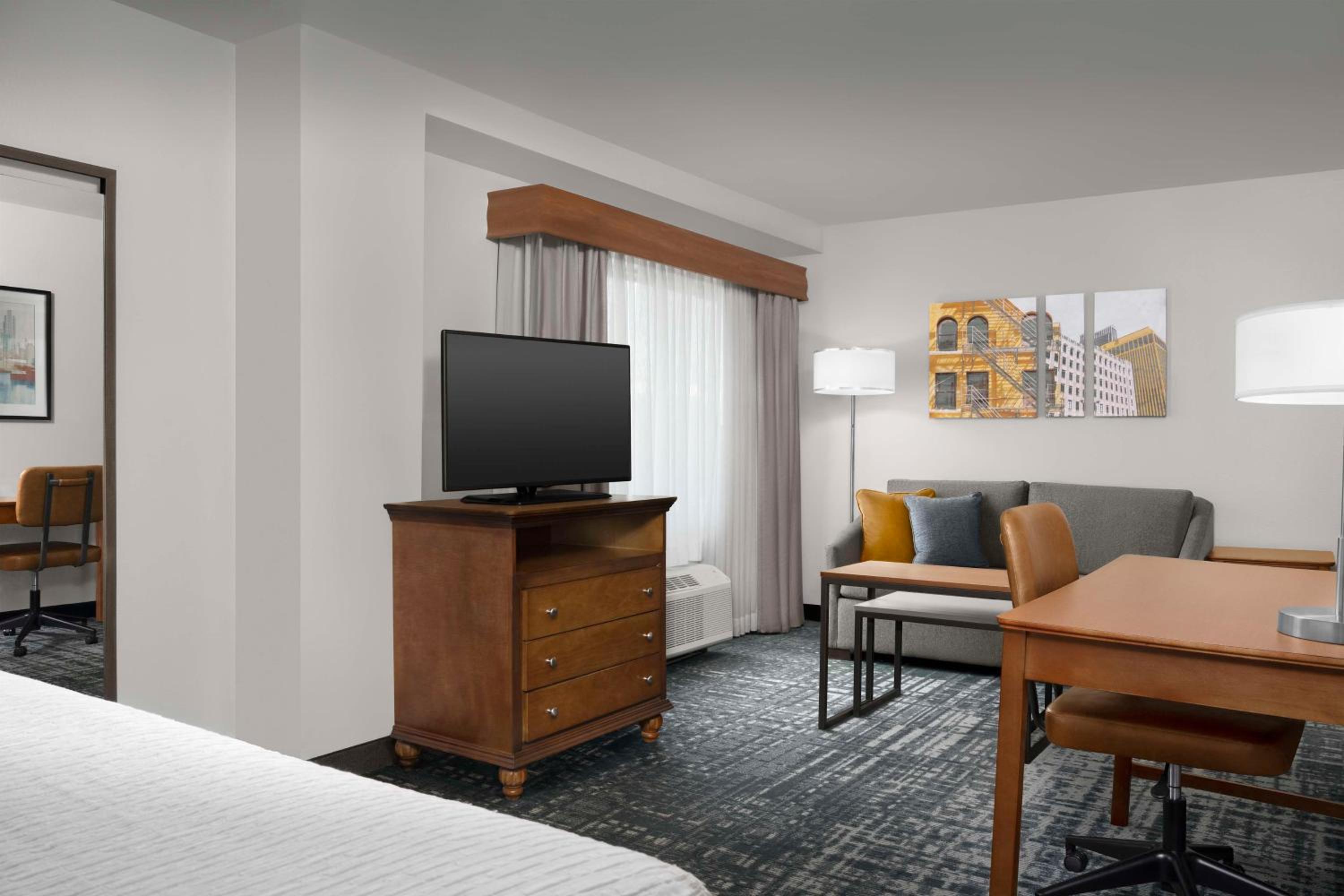 Deluxe King Studio Suite - Non-Smoking - Photo 1
