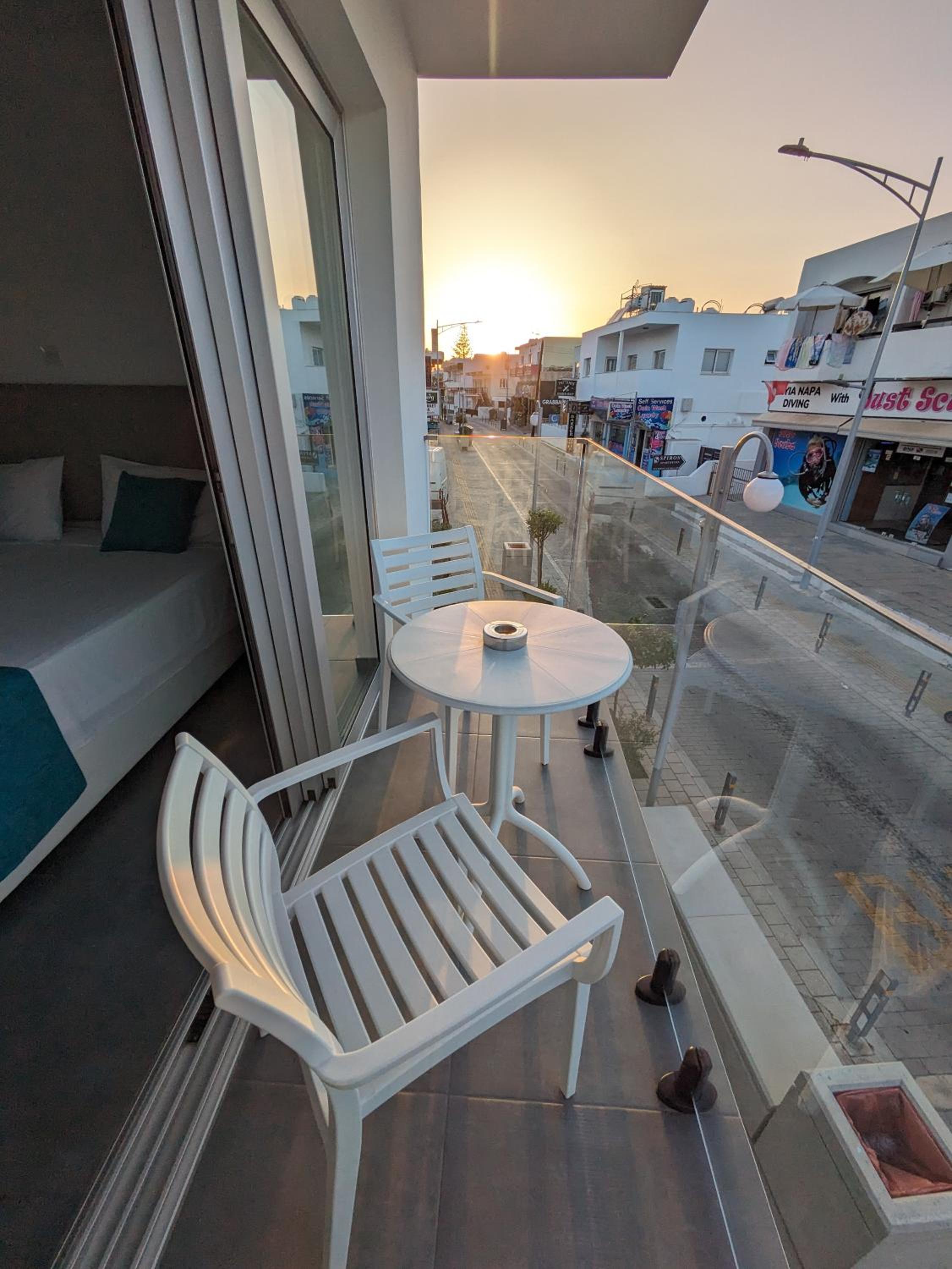 Studio Apartment with Balcony
