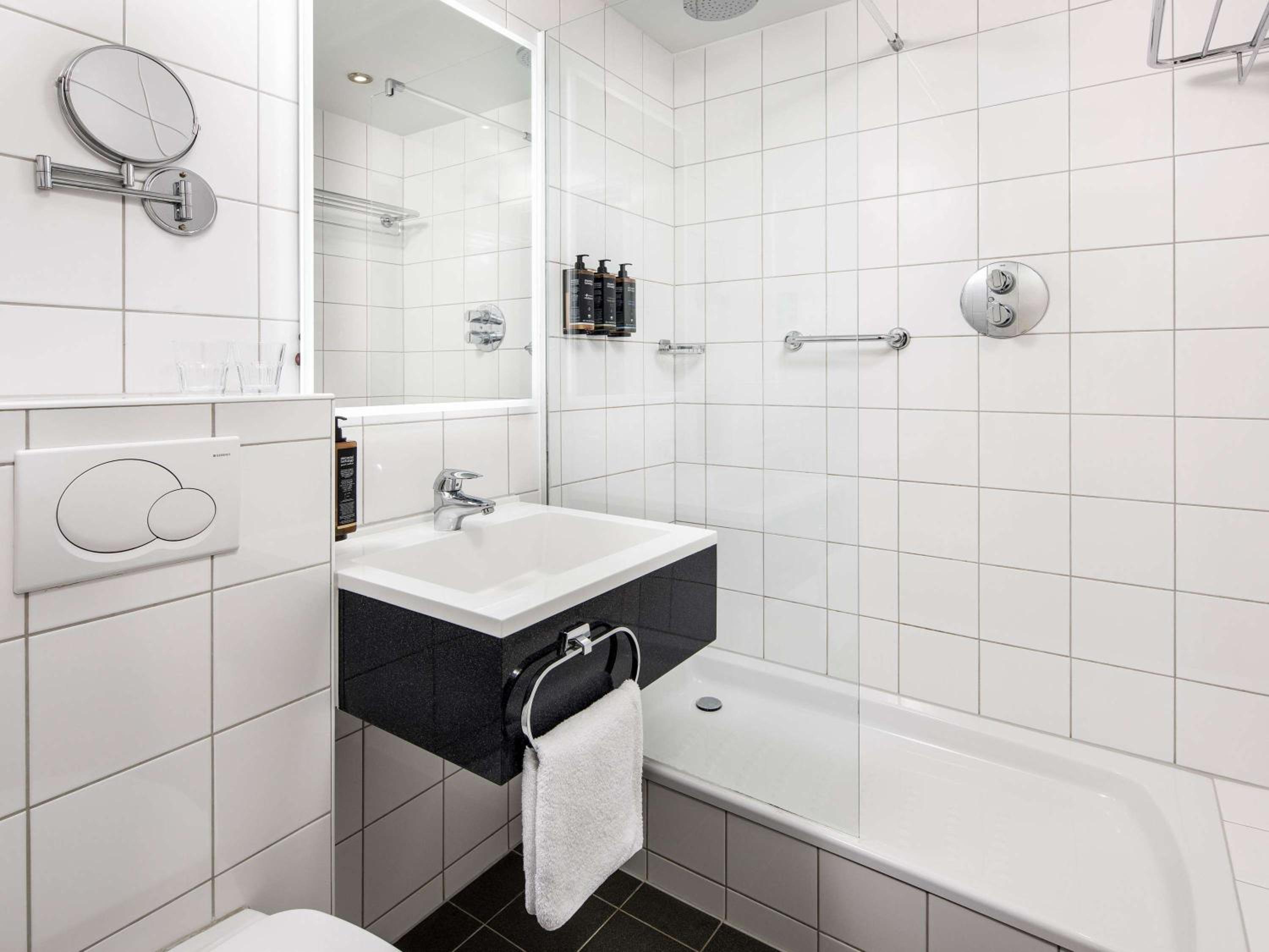 Small Double Room - Photo 5