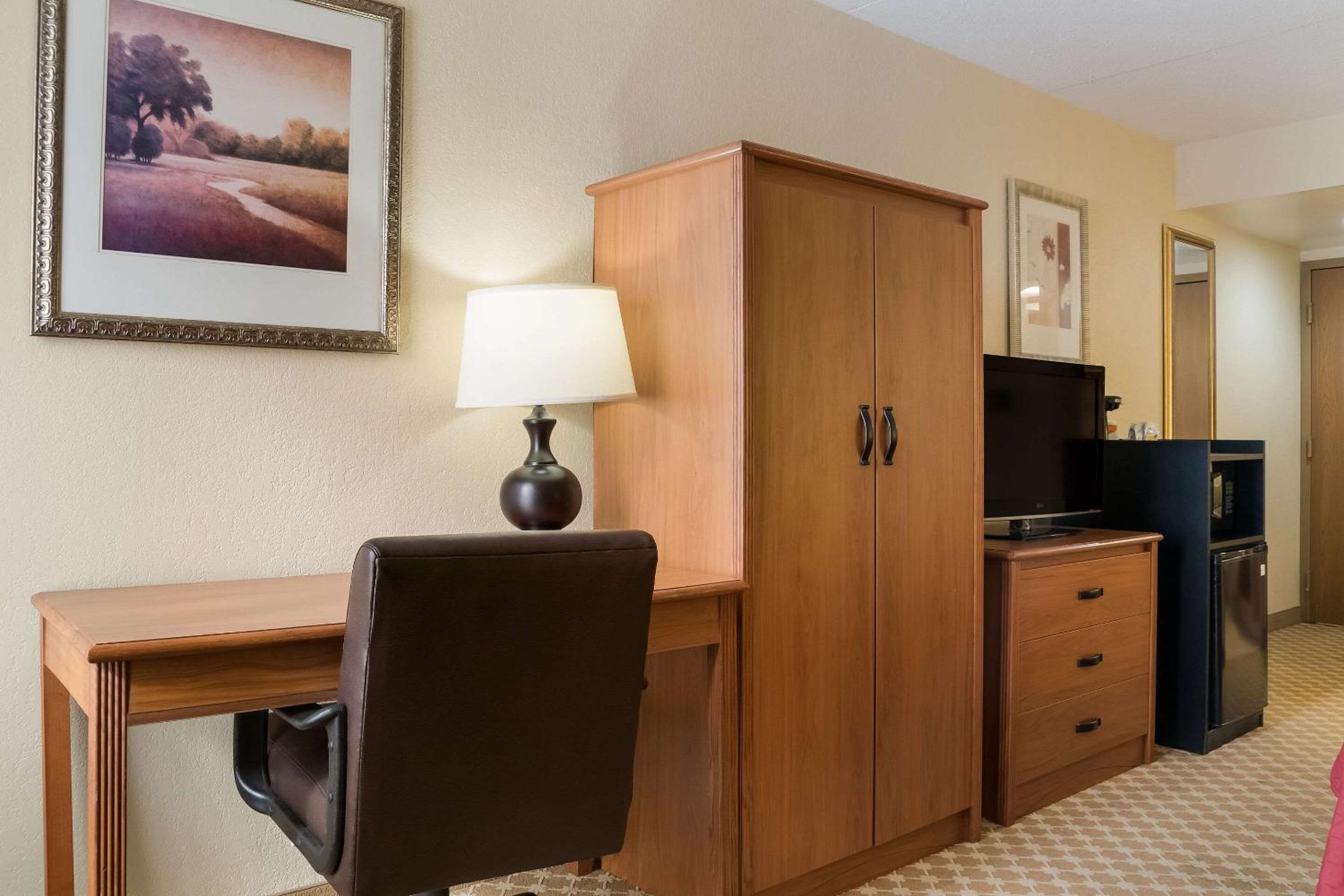 Standard King Room - Non Smoking photo 1