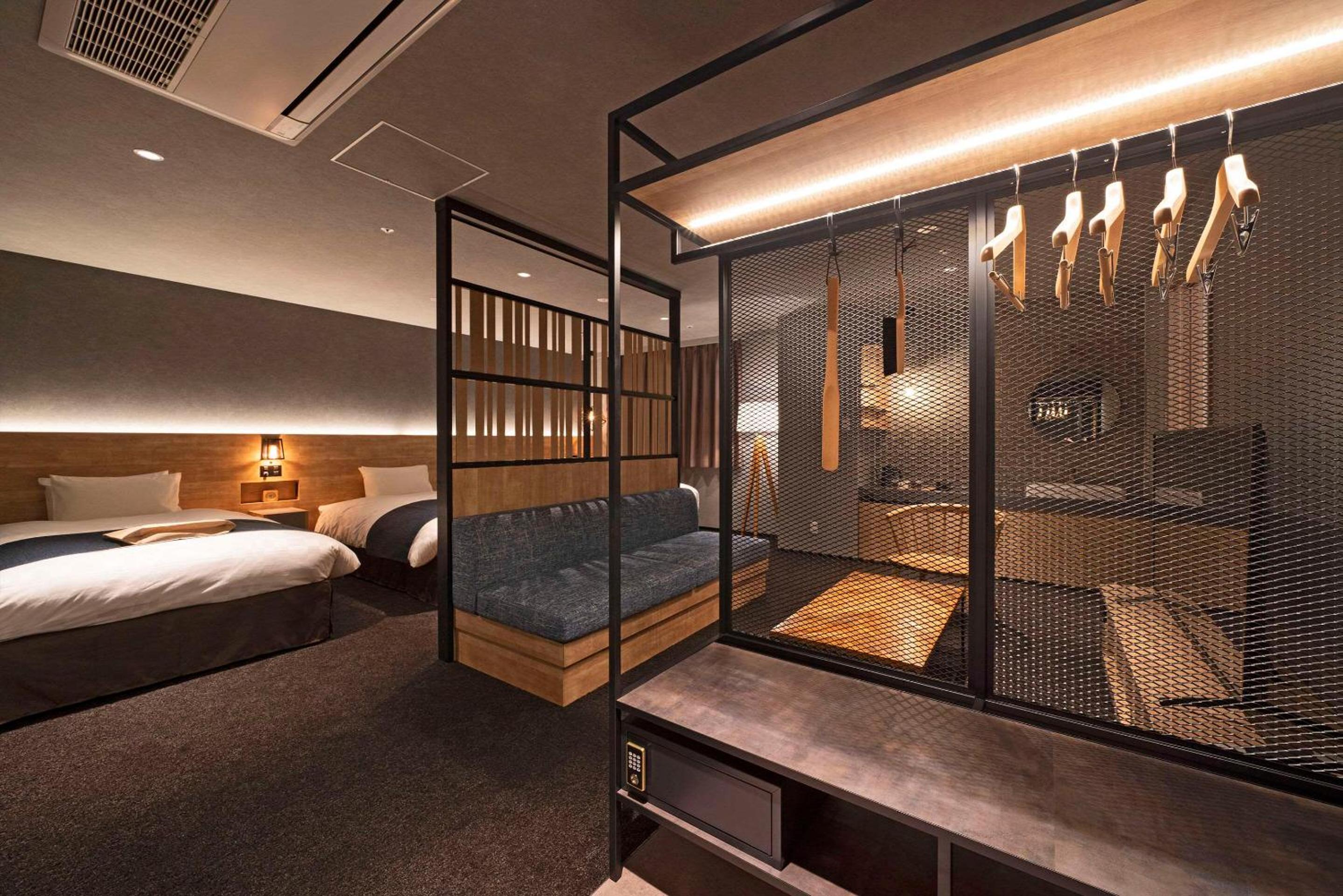 The Around Floor- Triple Room- Non Smoking - Photo 2