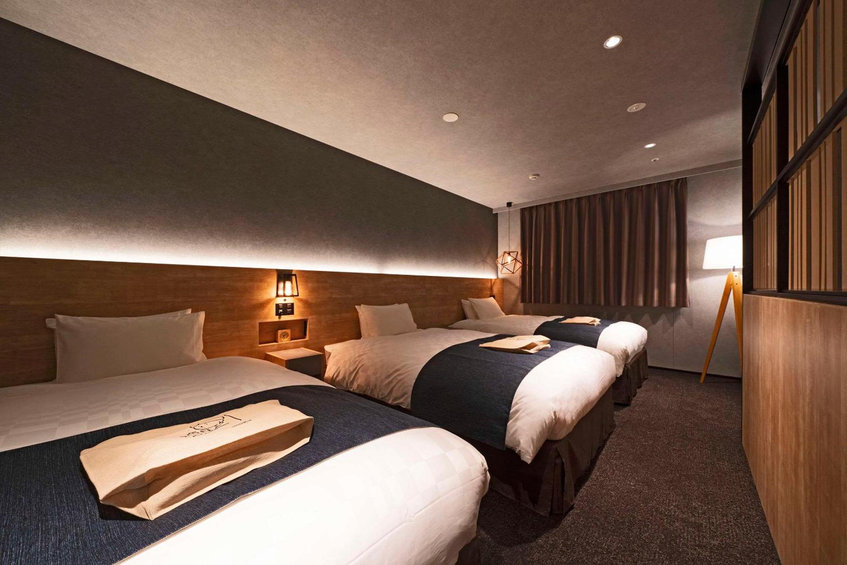 The Around Floor- Triple Room- Non Smoking - Photo 3