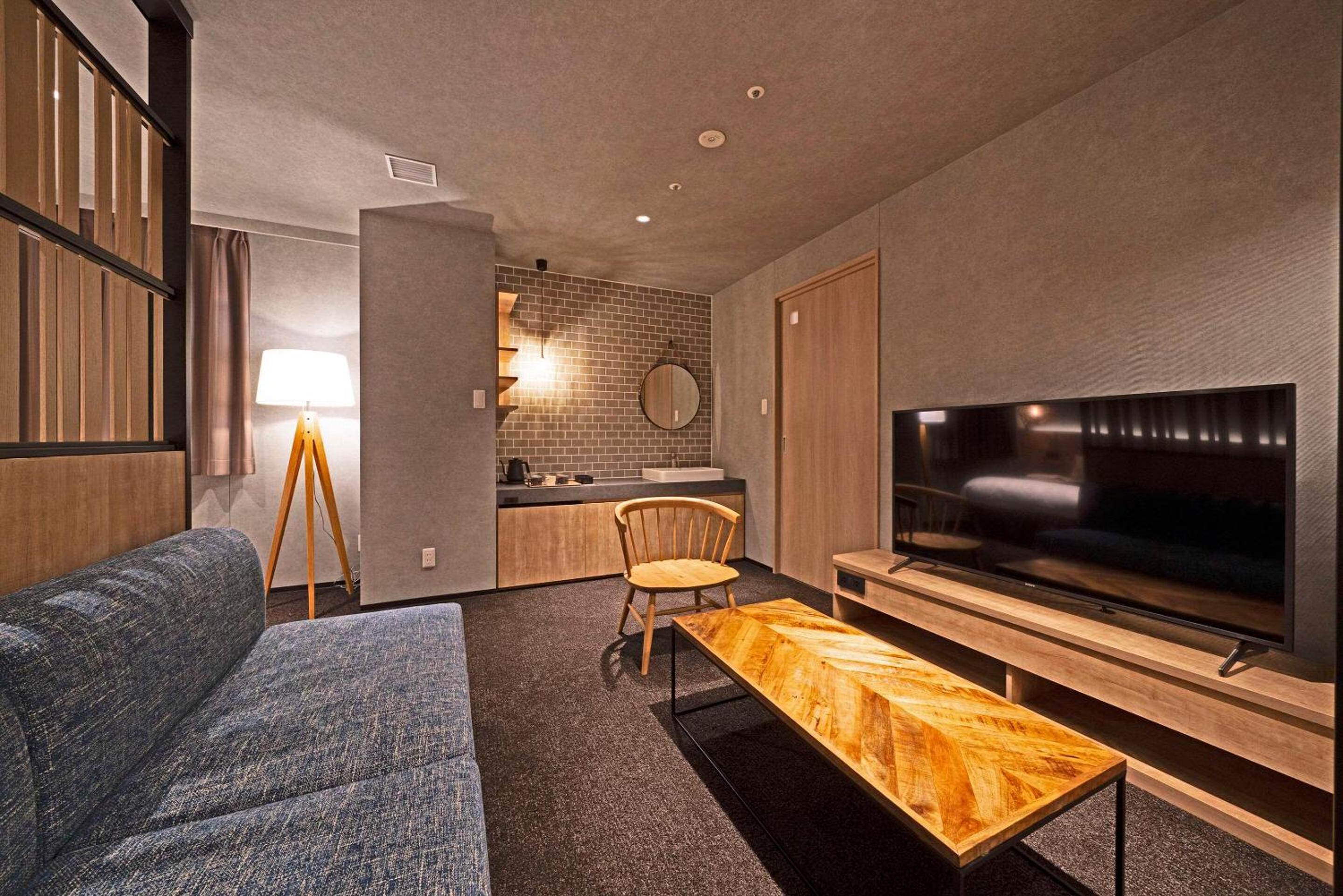 The Around Floor- Triple Room- Non Smoking