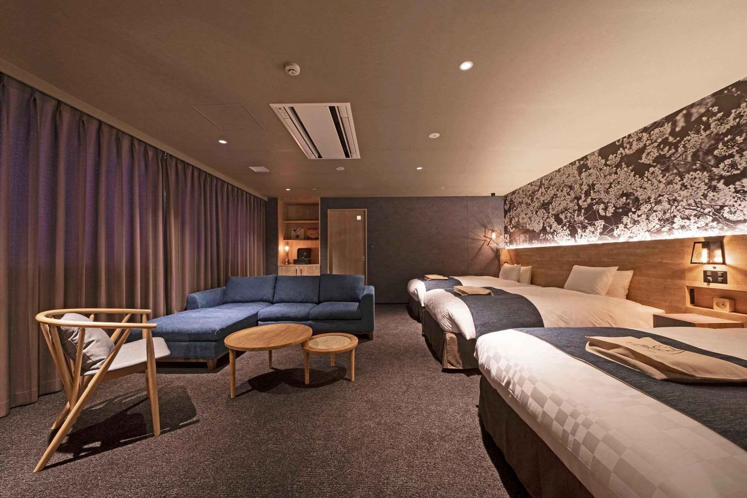 The Around Floor - Suite Room - Non Smoking - Photo 7