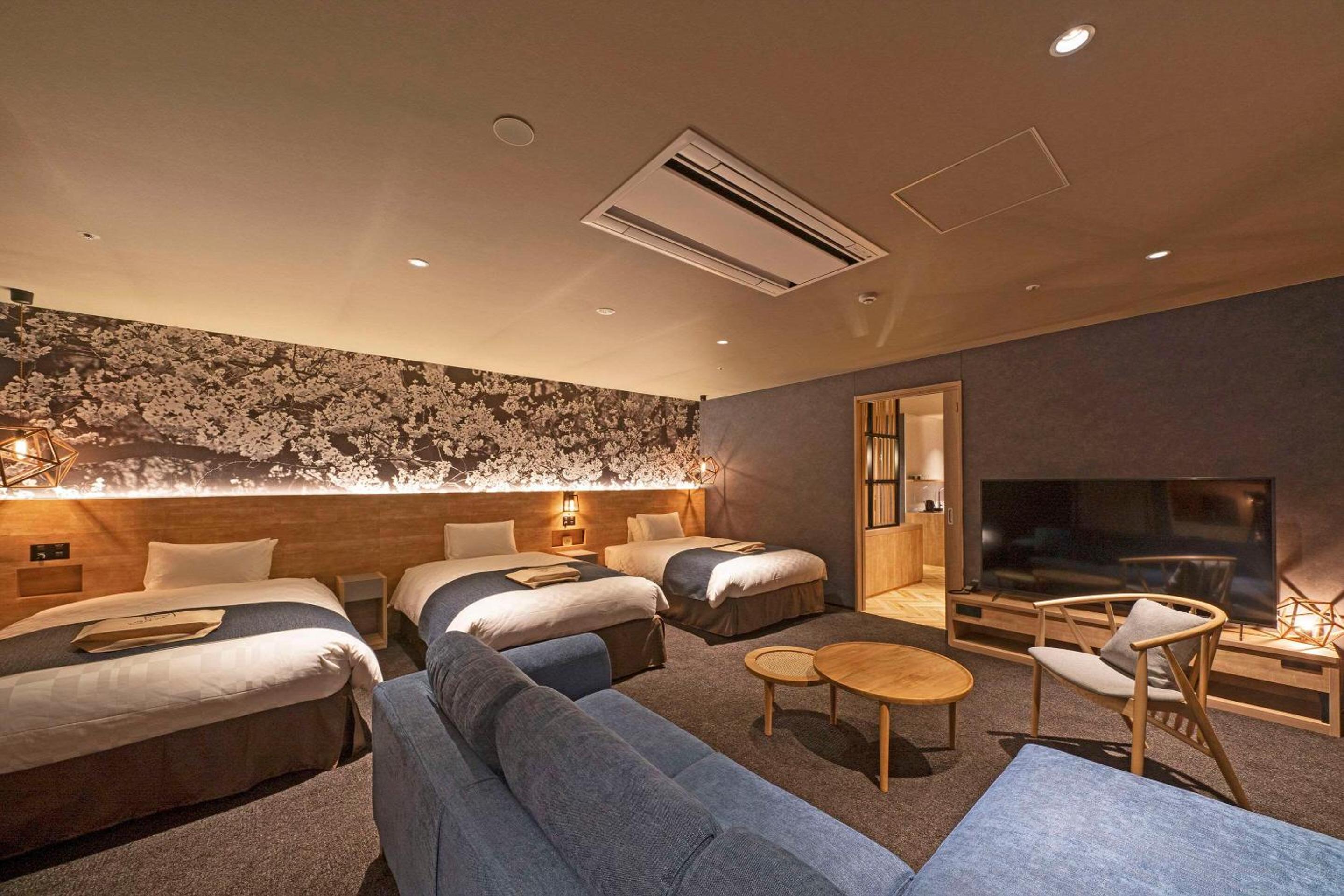 The Around Floor - Suite Room - Non Smoking
