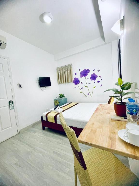 Standard King Room
