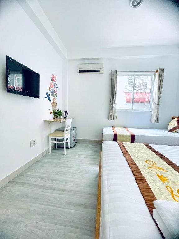 Triple Room With City View