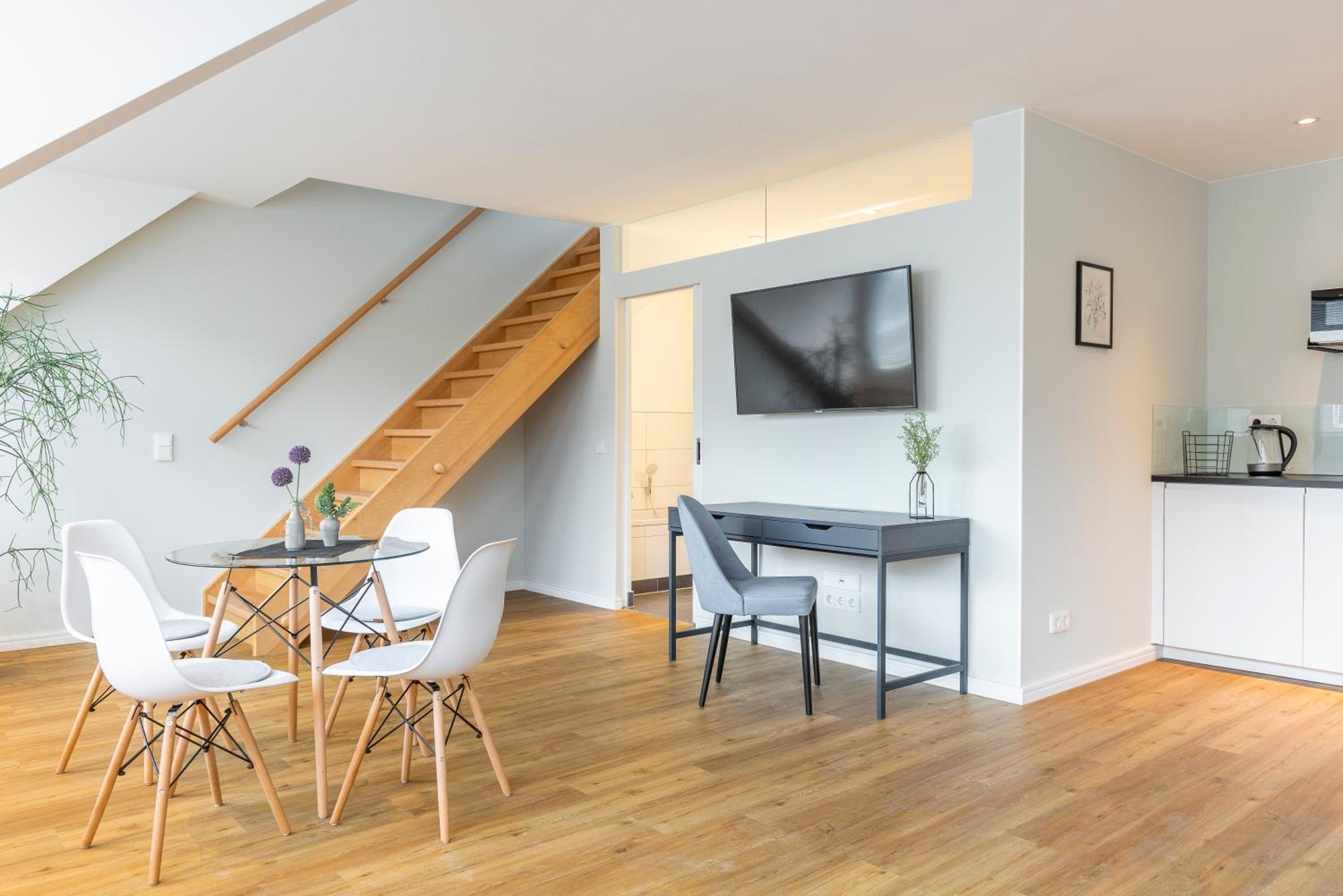 Studio - Split Level