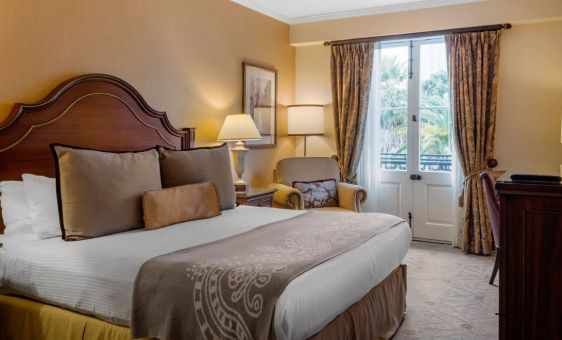 Premier Room 1 Queen Bed with Balcony