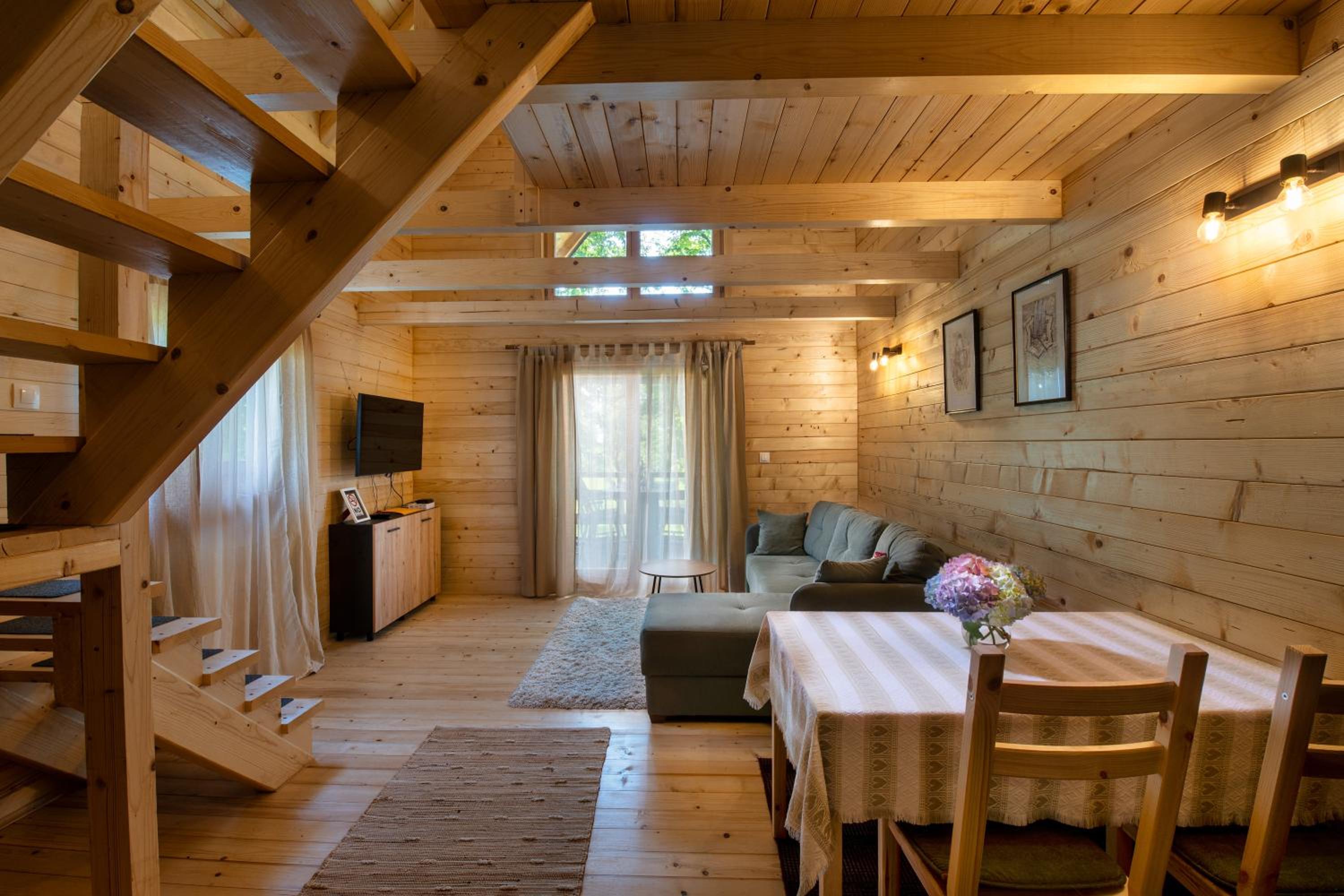 One-Bedroom House photo 2