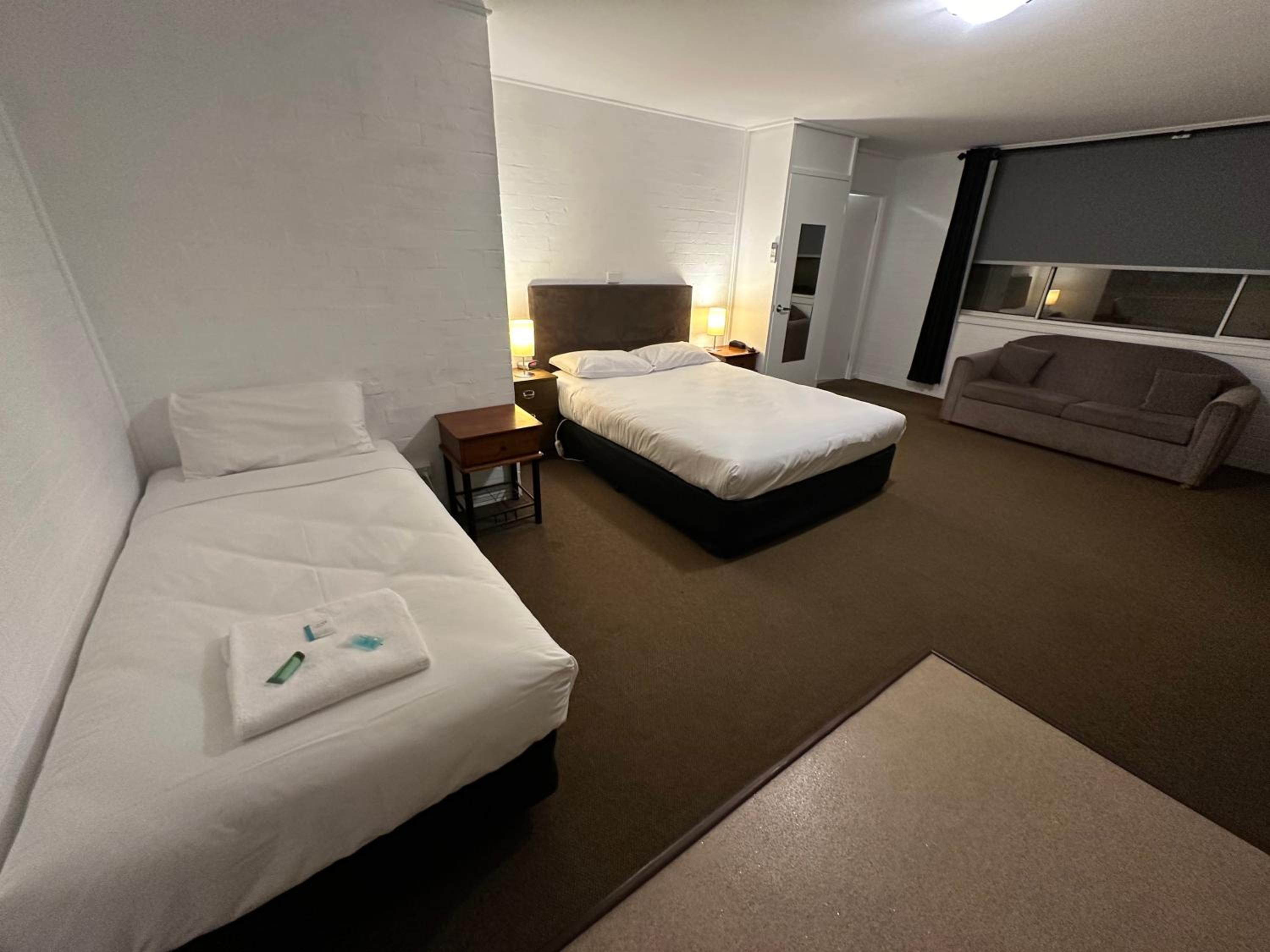 Double or Twin Room - Disability Access photo 3