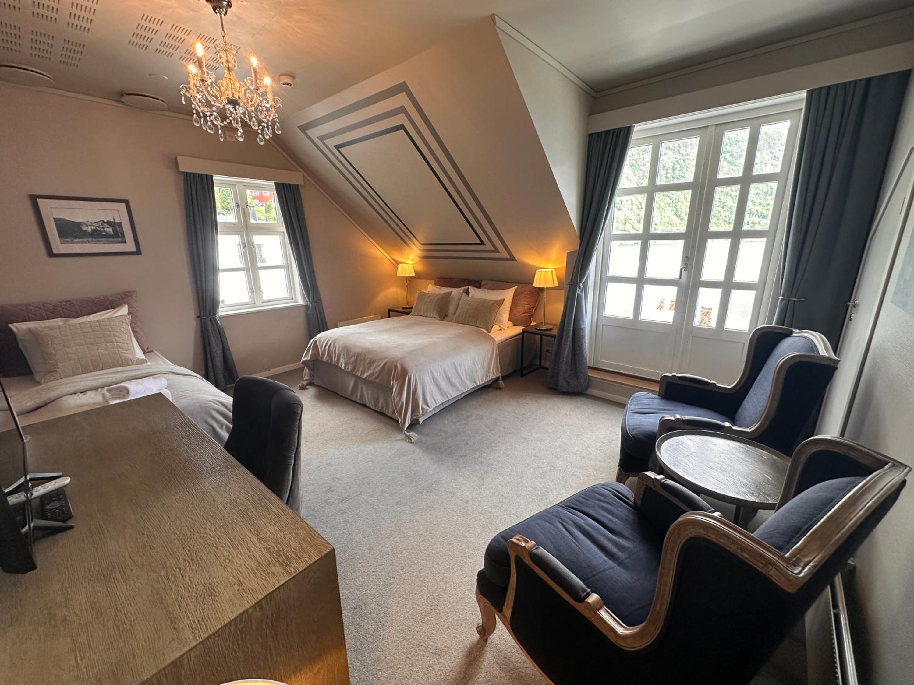 Double Room with Balcony and Fjord View - Photo 1
