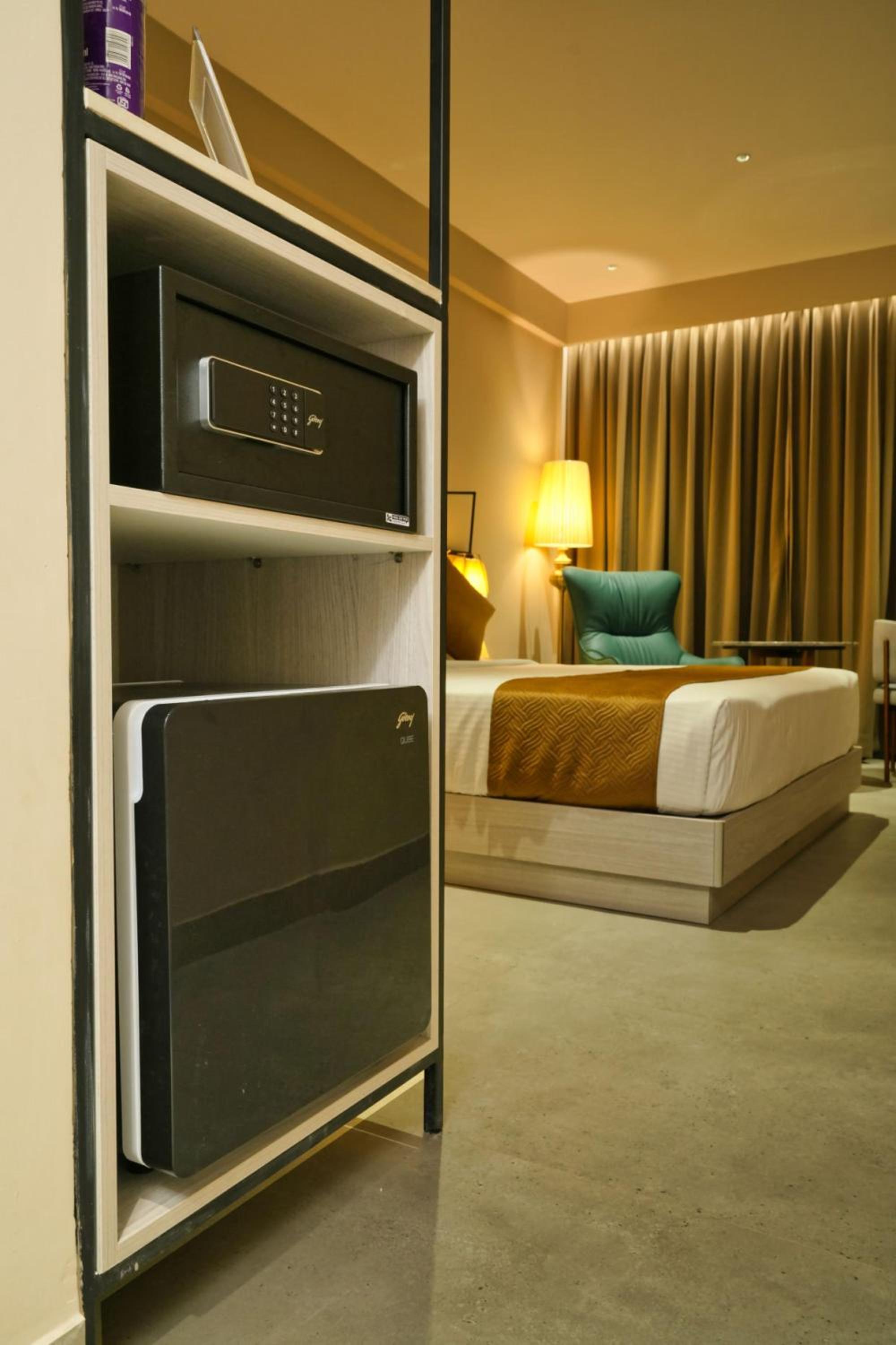 Deluxe Double Room photo 3