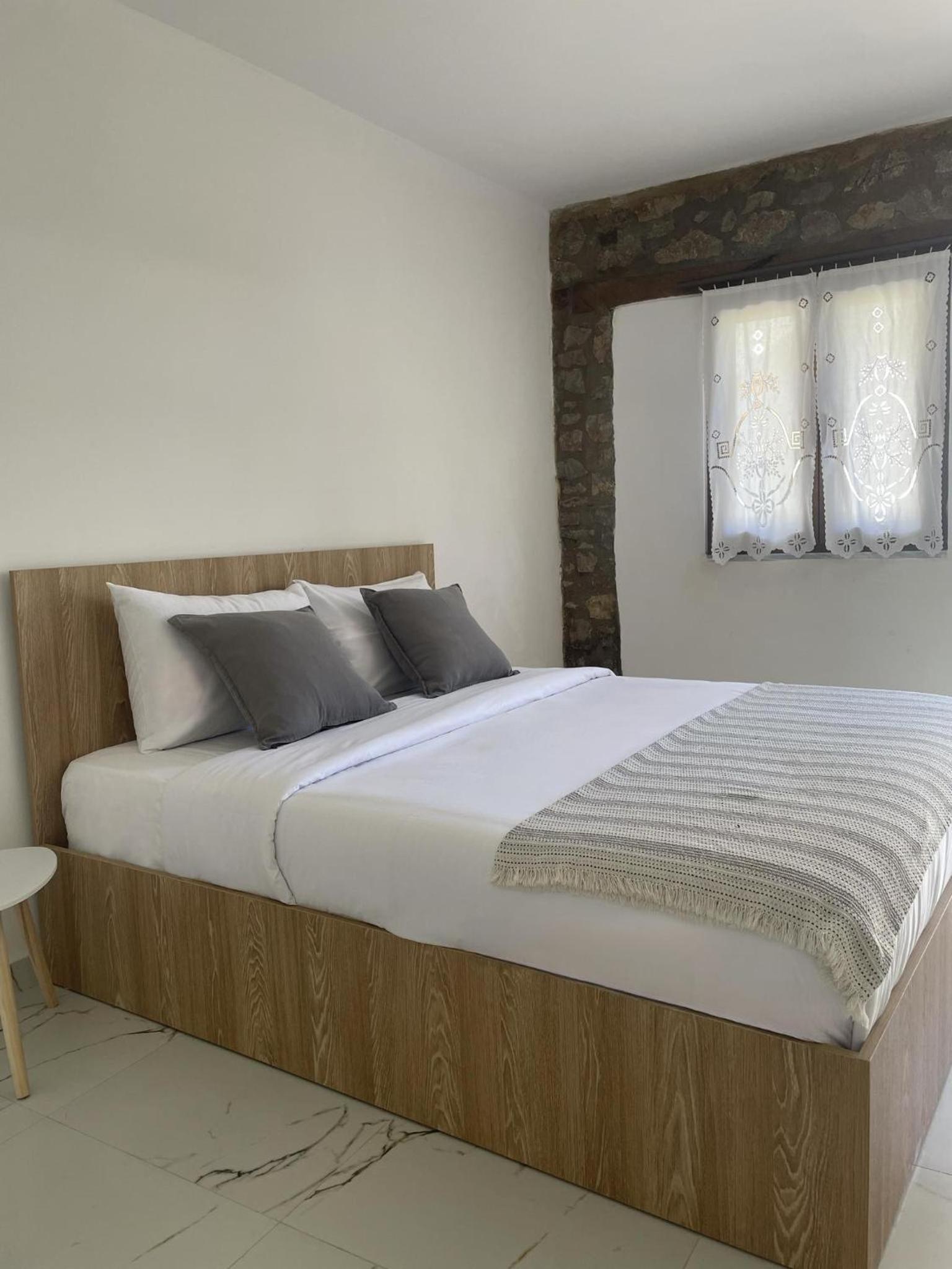 Double Room - Disability Access photo 2