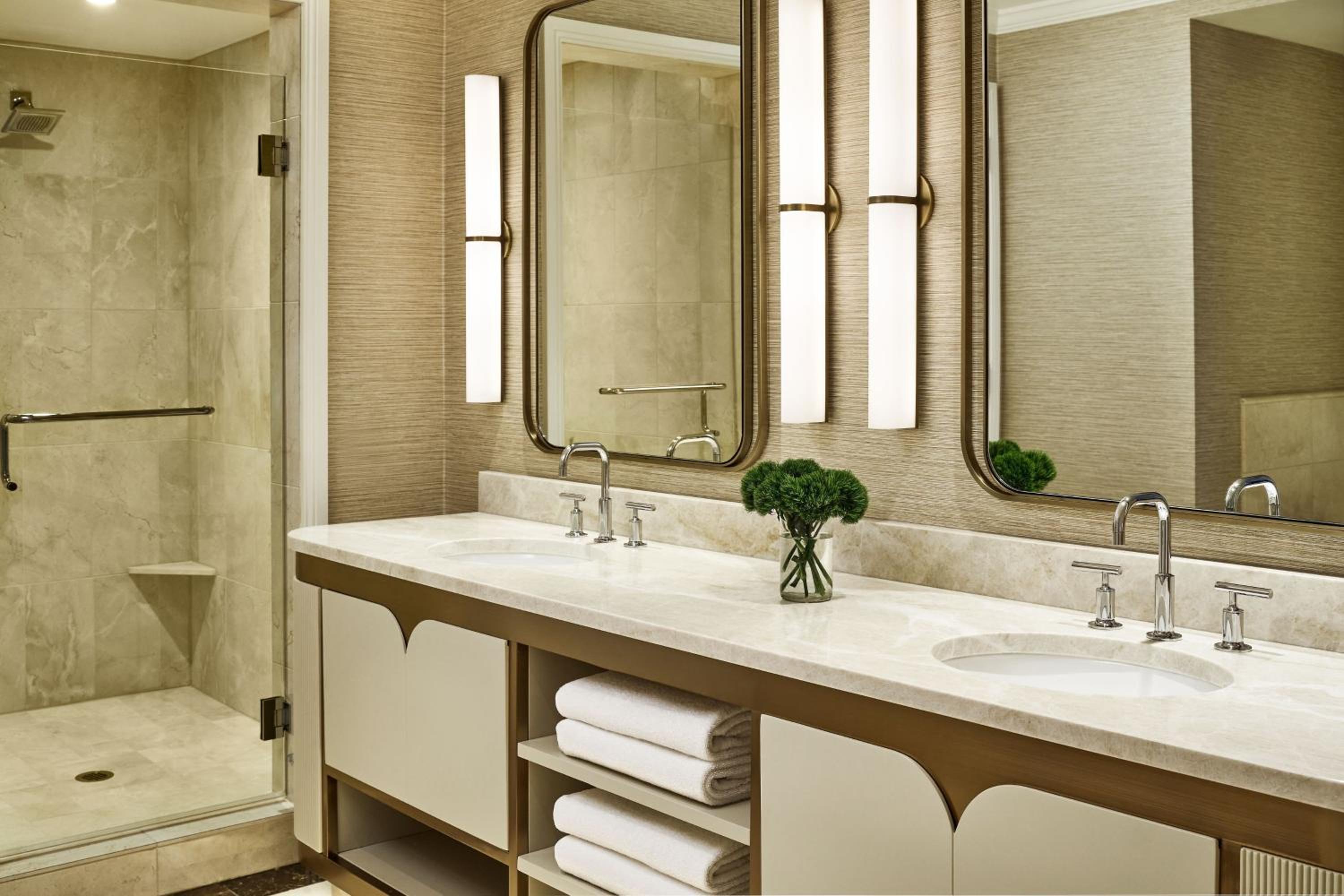 The Ritz-Carlton Suite - One-Bedroom King Suite - High Floor - Photo 12