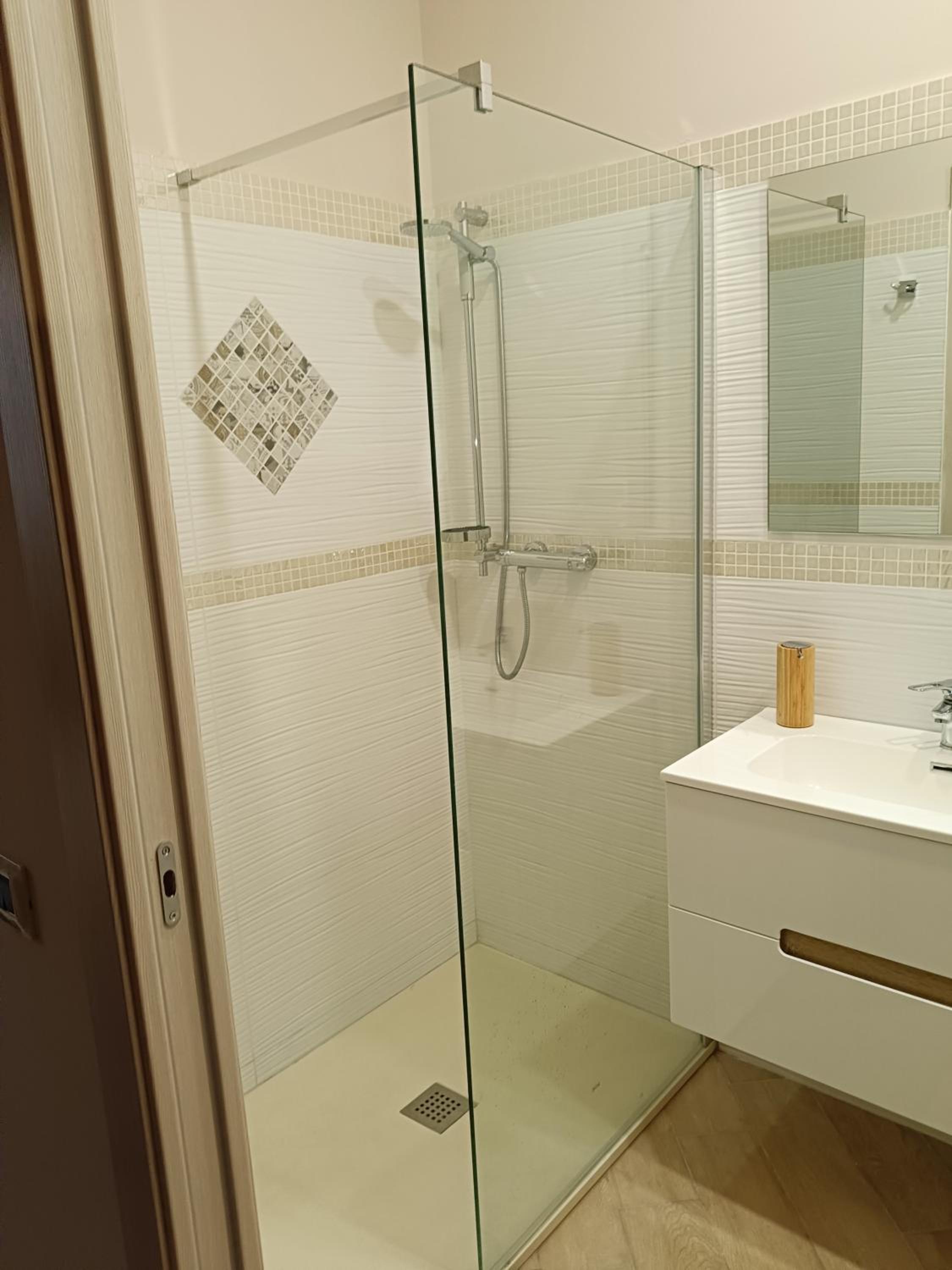 One-Bedroom House photo 2
