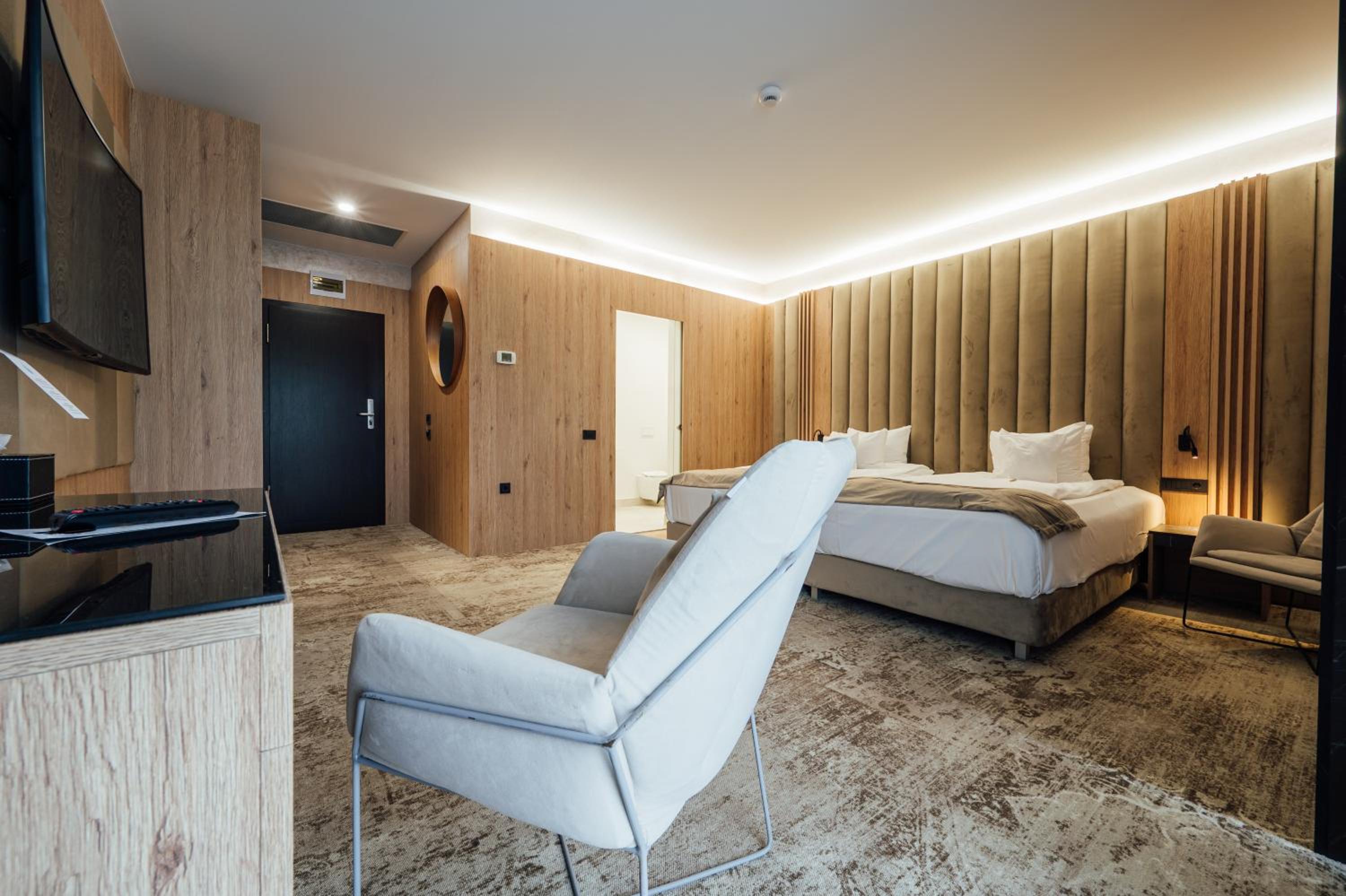Deluxe Queen Room photo 1