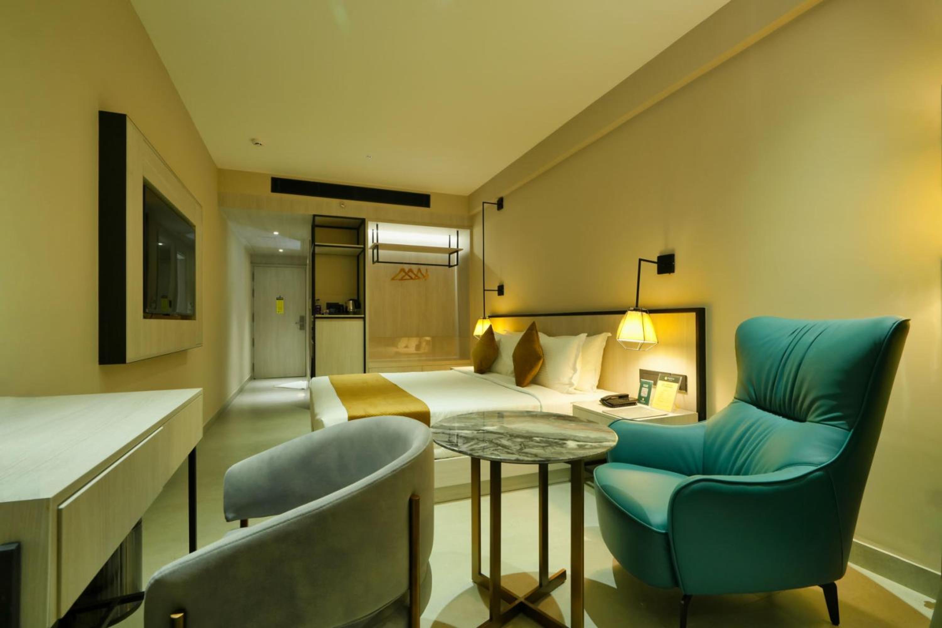 Double Room with Balcony photo 3