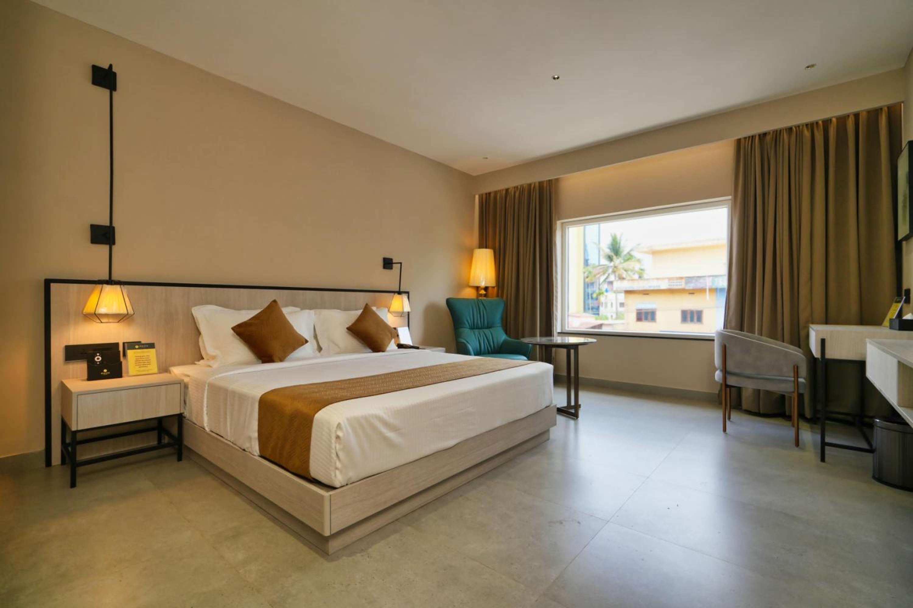 Large Double Room photo 1