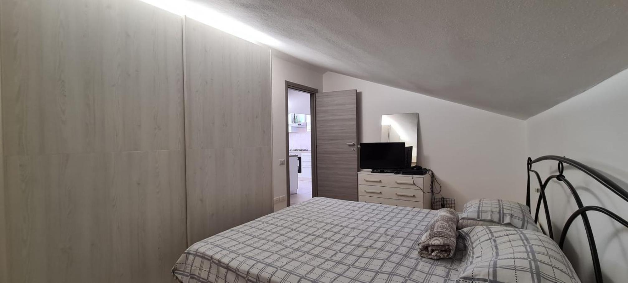 One-Bedroom Apartment photo 2
