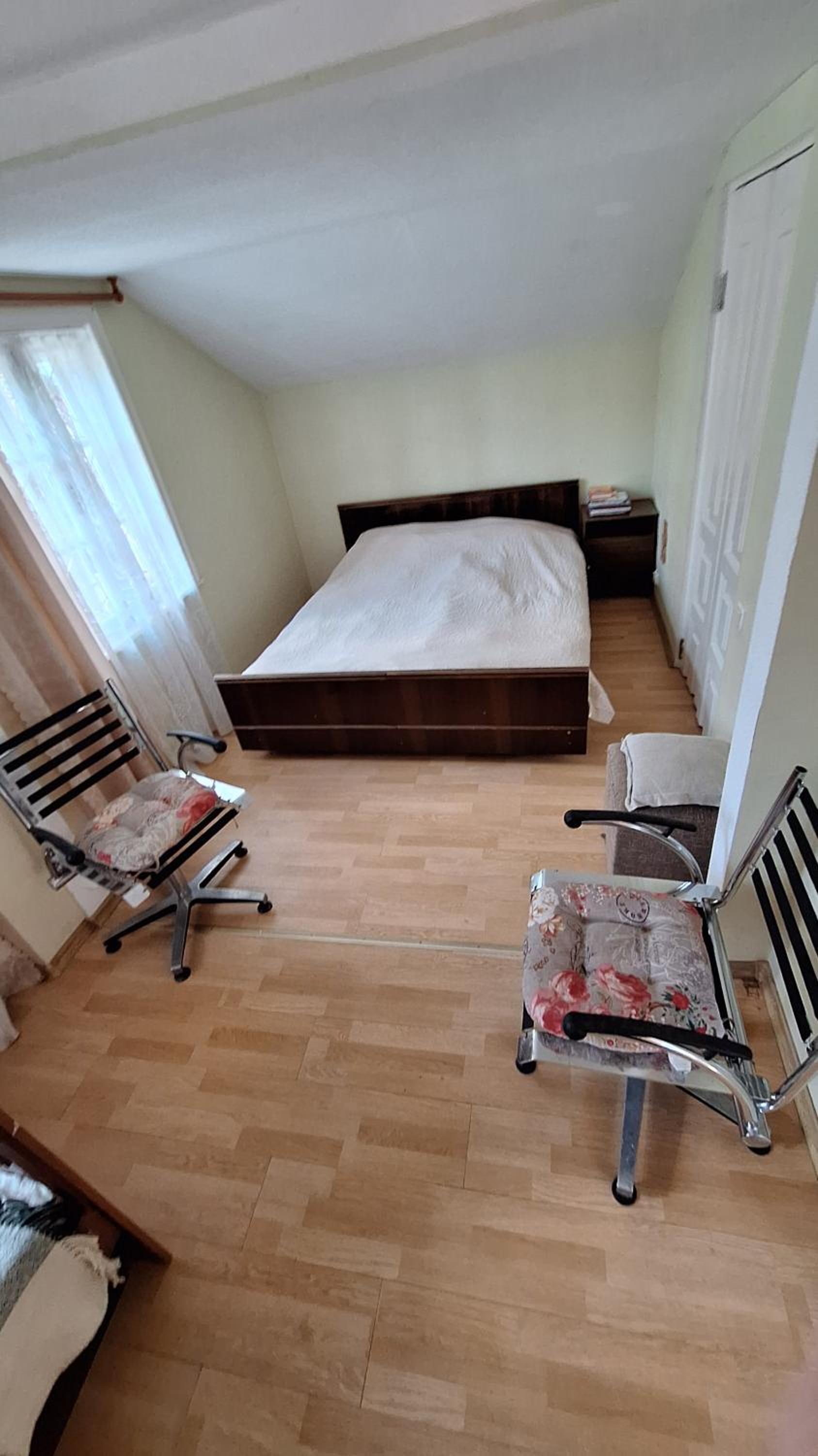 One-Bedroom Apartment with Balcony - Photo 2