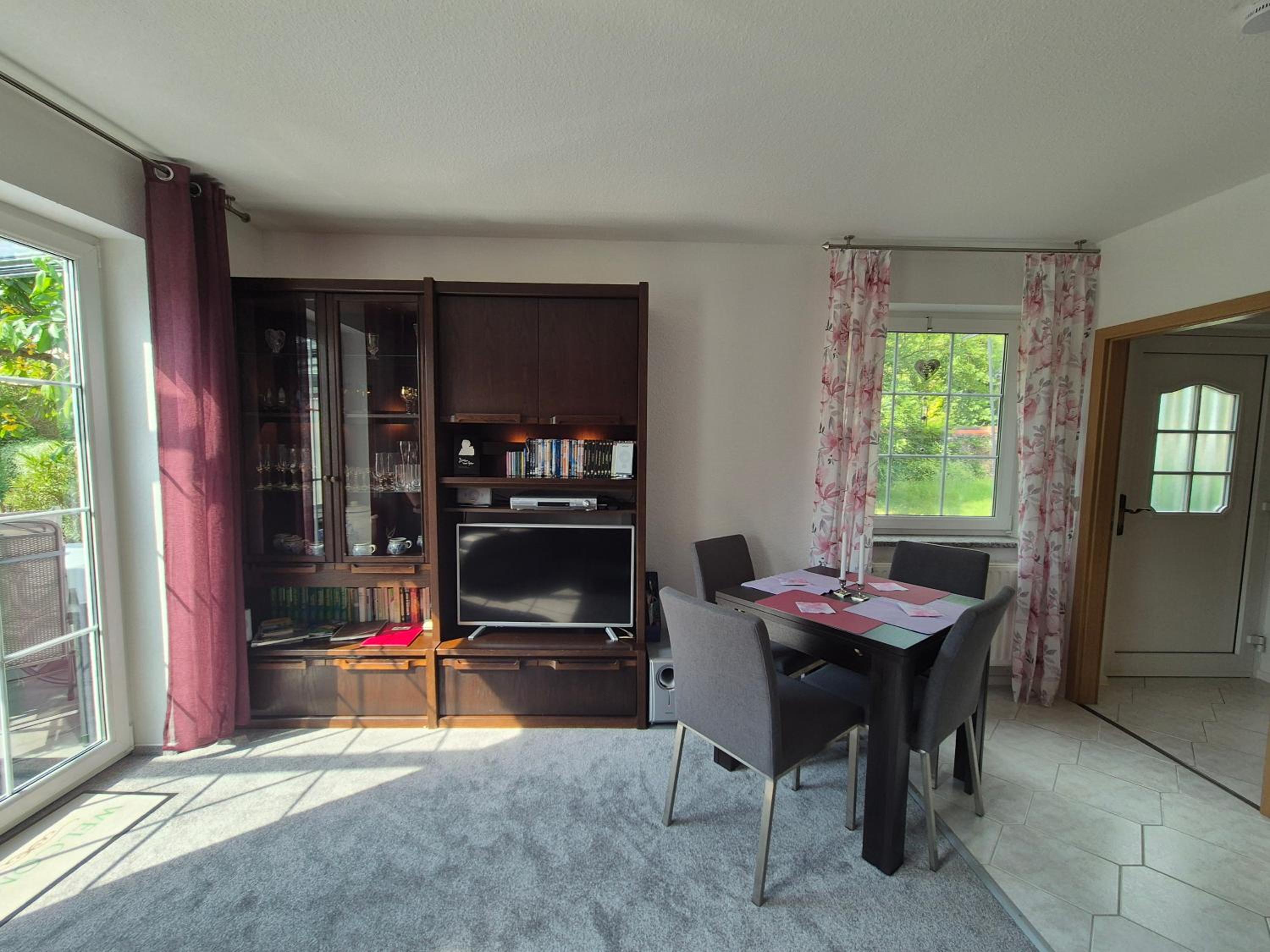 One-Bedroom House photo 3