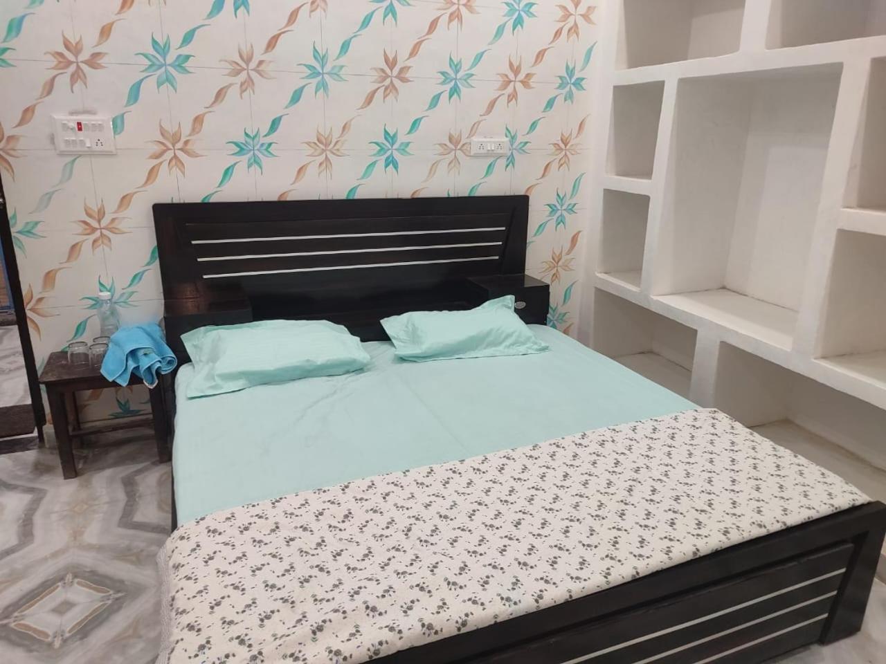 Deluxe Double Room (2 Adults + 1 Child) photo 1