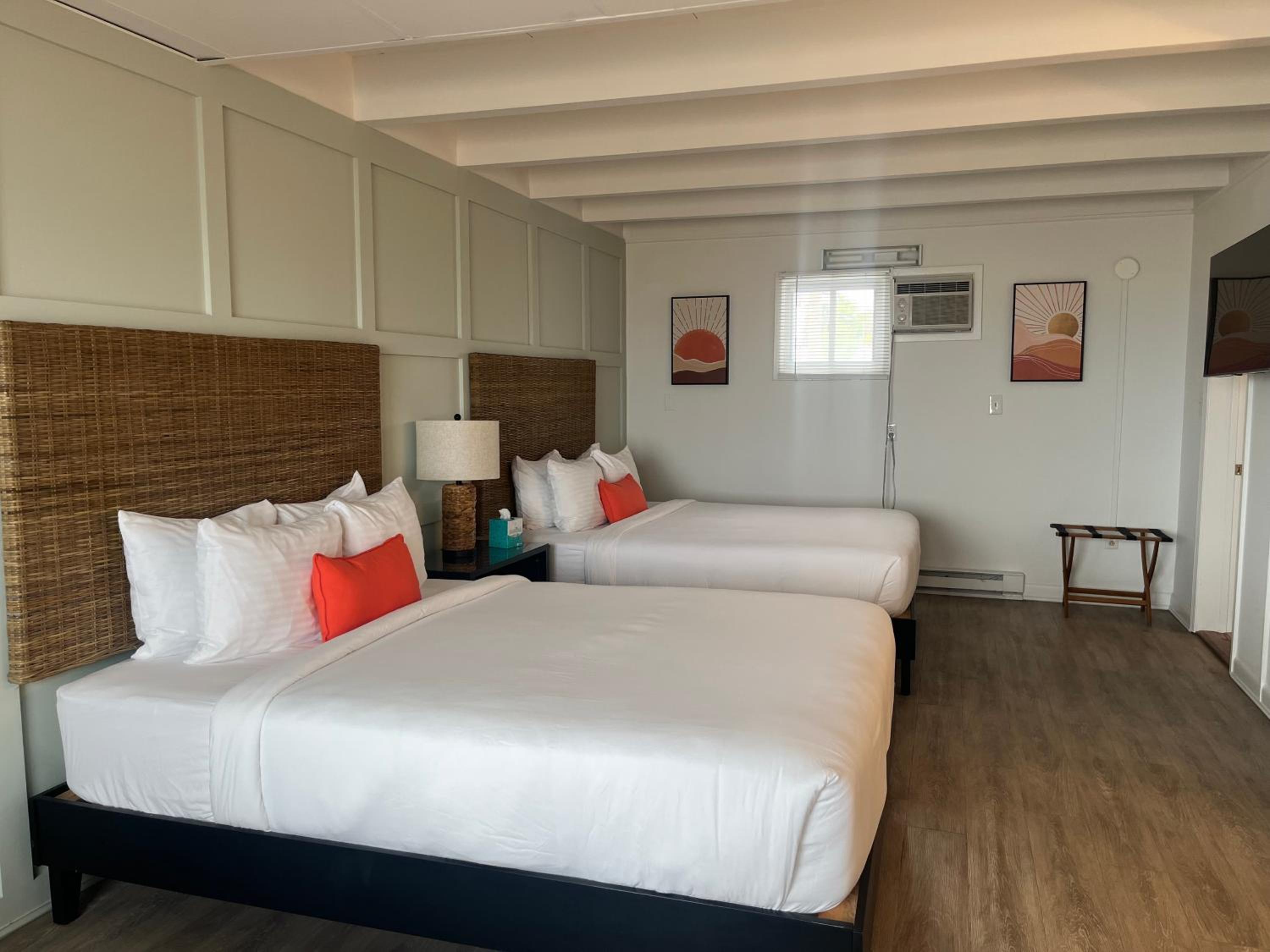 Deluxe Room 2 Queen Beds Patio First Level Full Unobstructed Ocean View photo 3