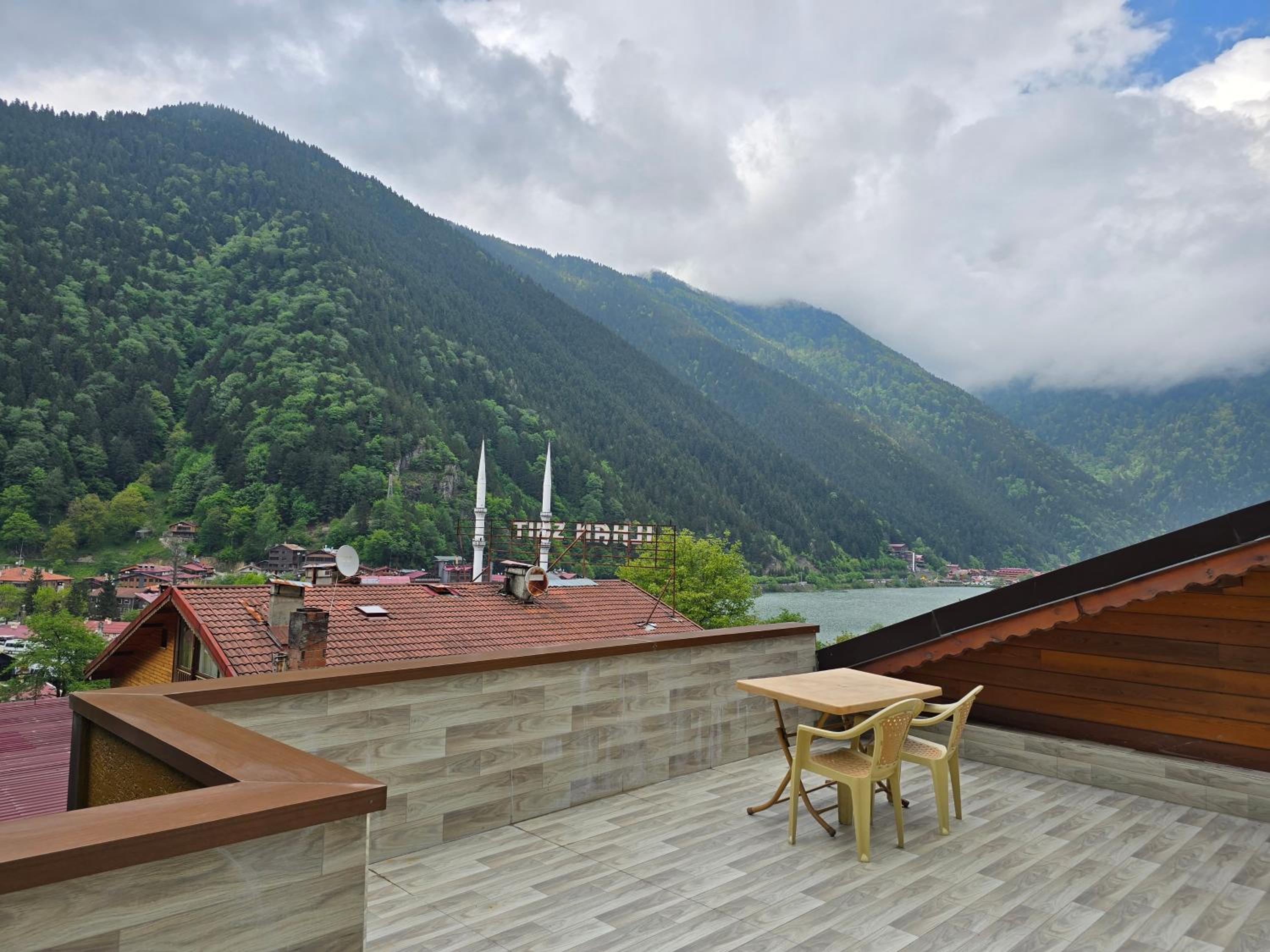 Suite with Mountain View - Photo 3