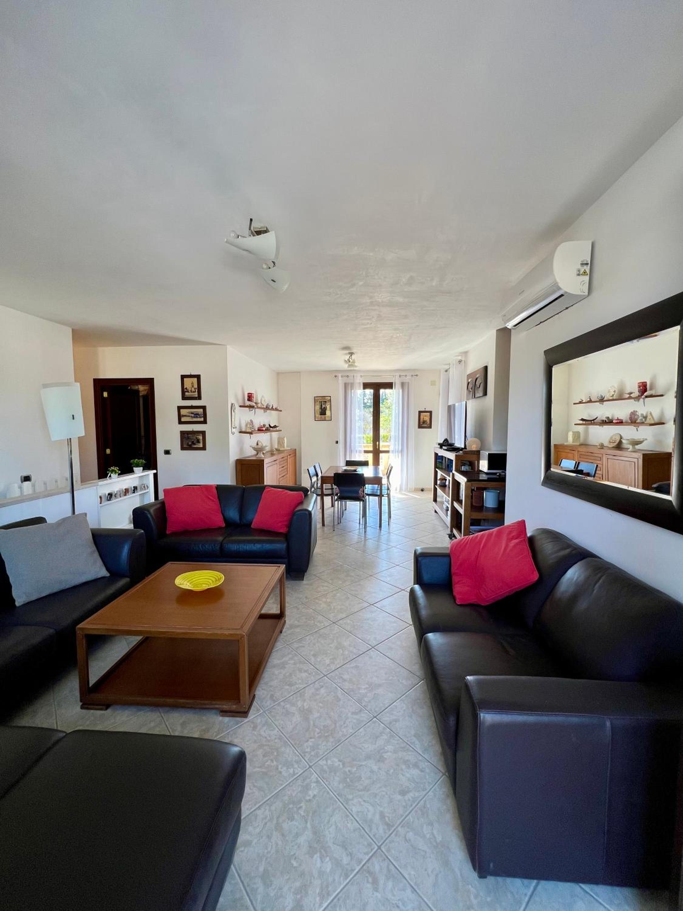 Three-Bedroom Villa photo 1