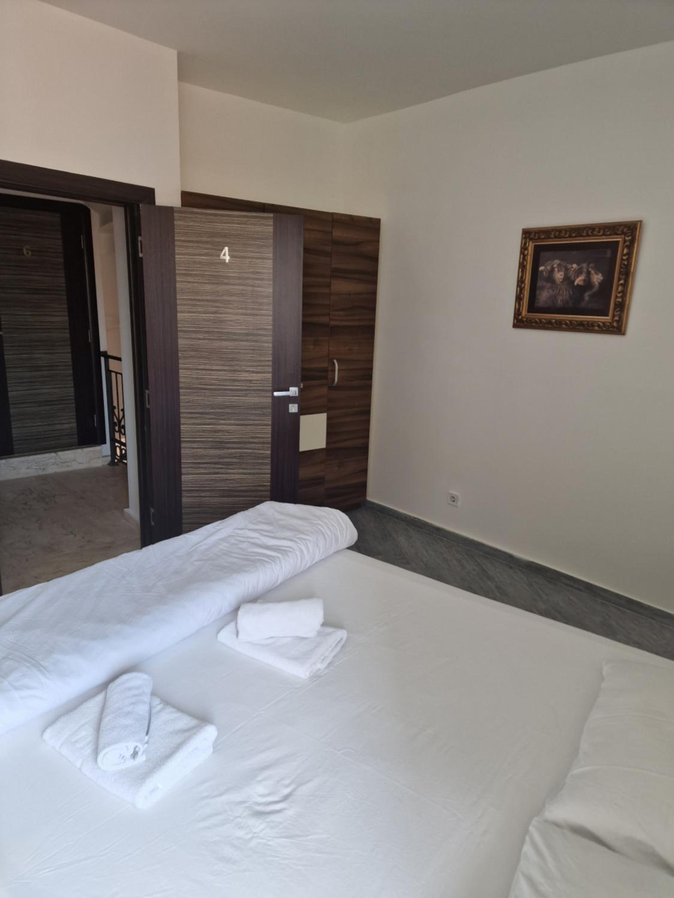 Double Room photo 3