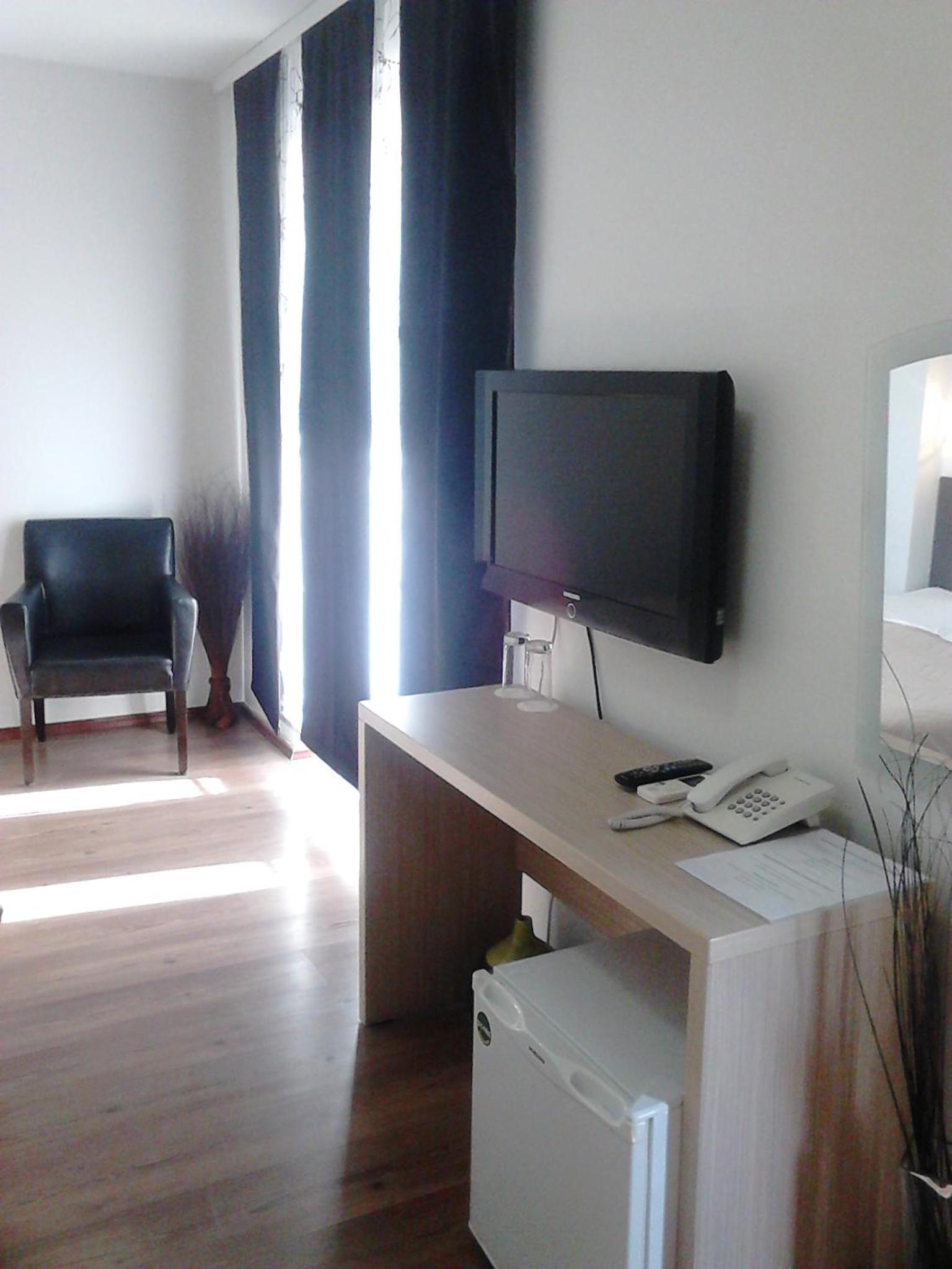 Quadruple Room - Photo 22