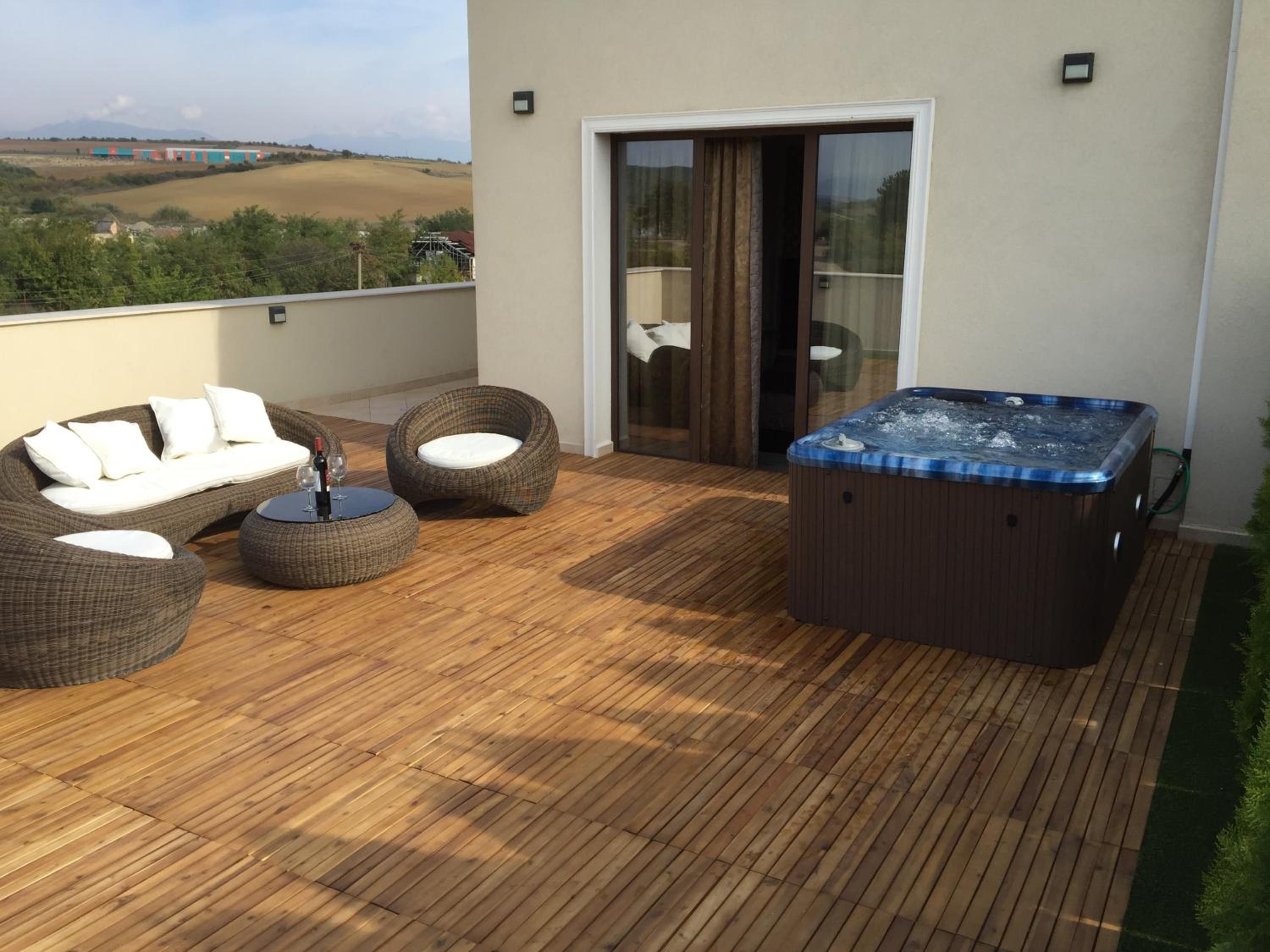 Deluxe Suite with Terrace (2 adults + 2 children) photo 3