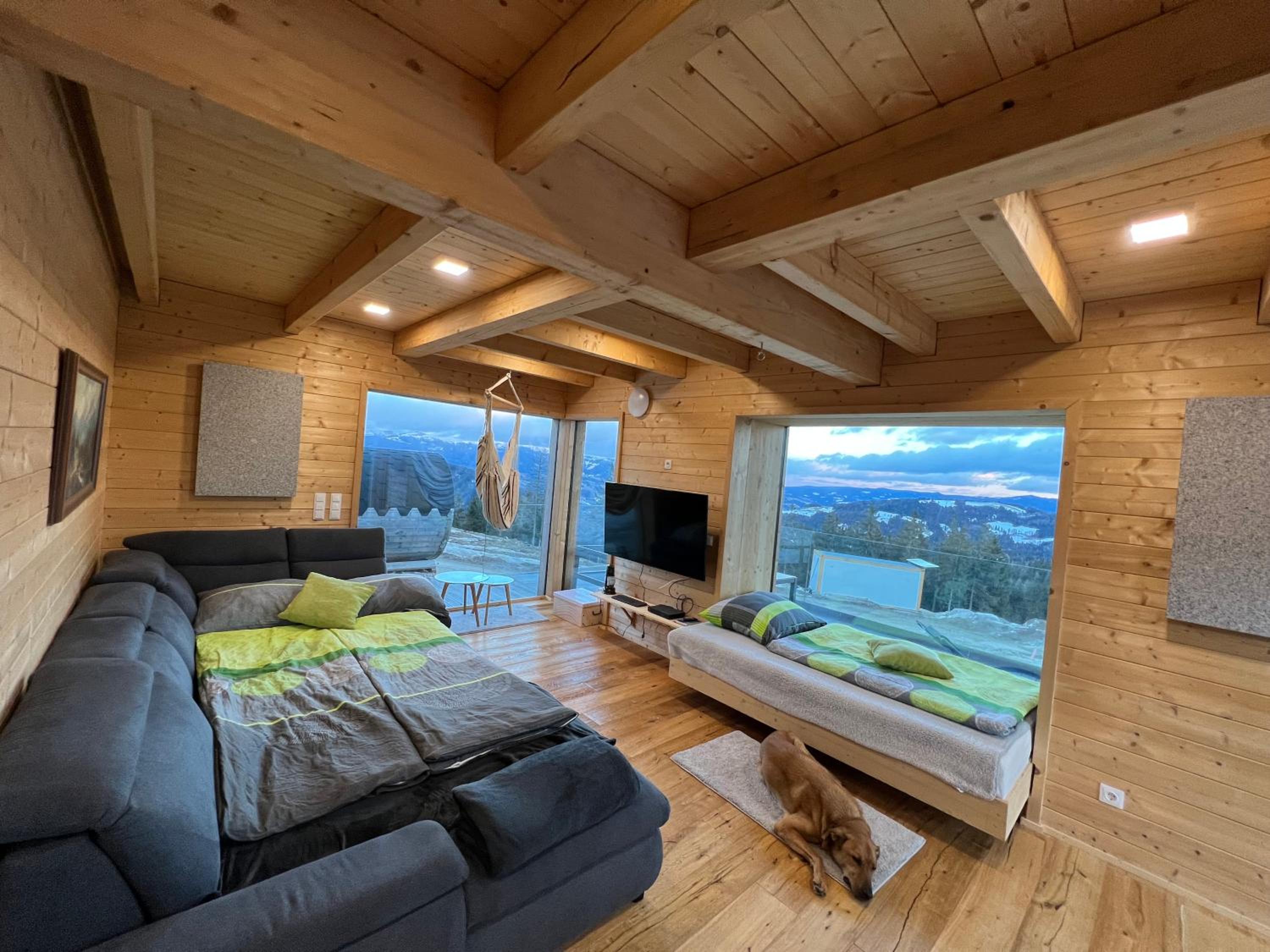 Three-Bedroom Chalet photo 2