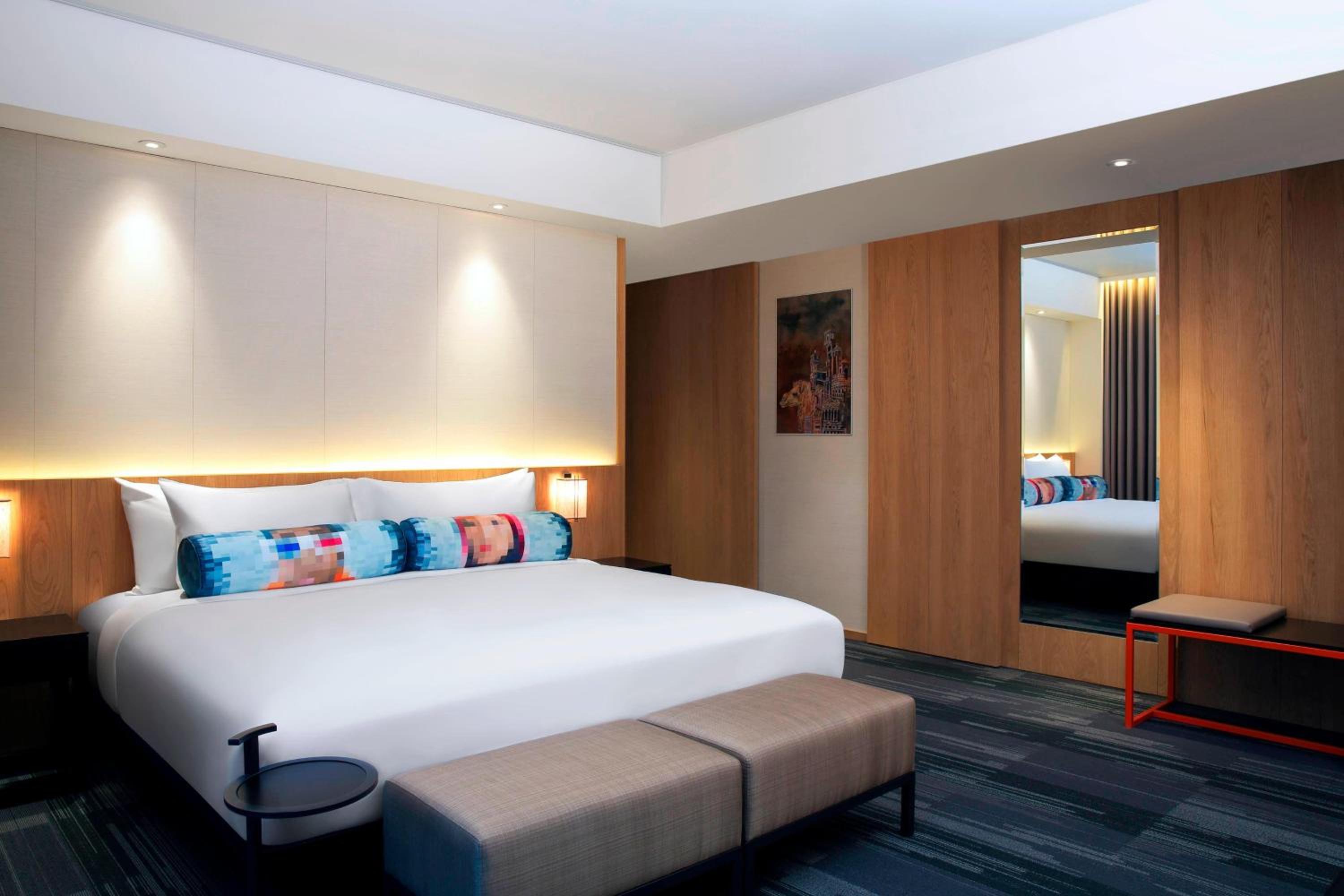 Breezy King Room photo 2