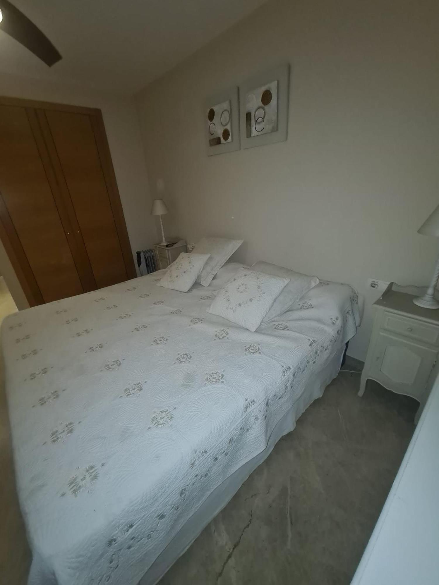 Apartamento de tres habitaciones con vista al parque