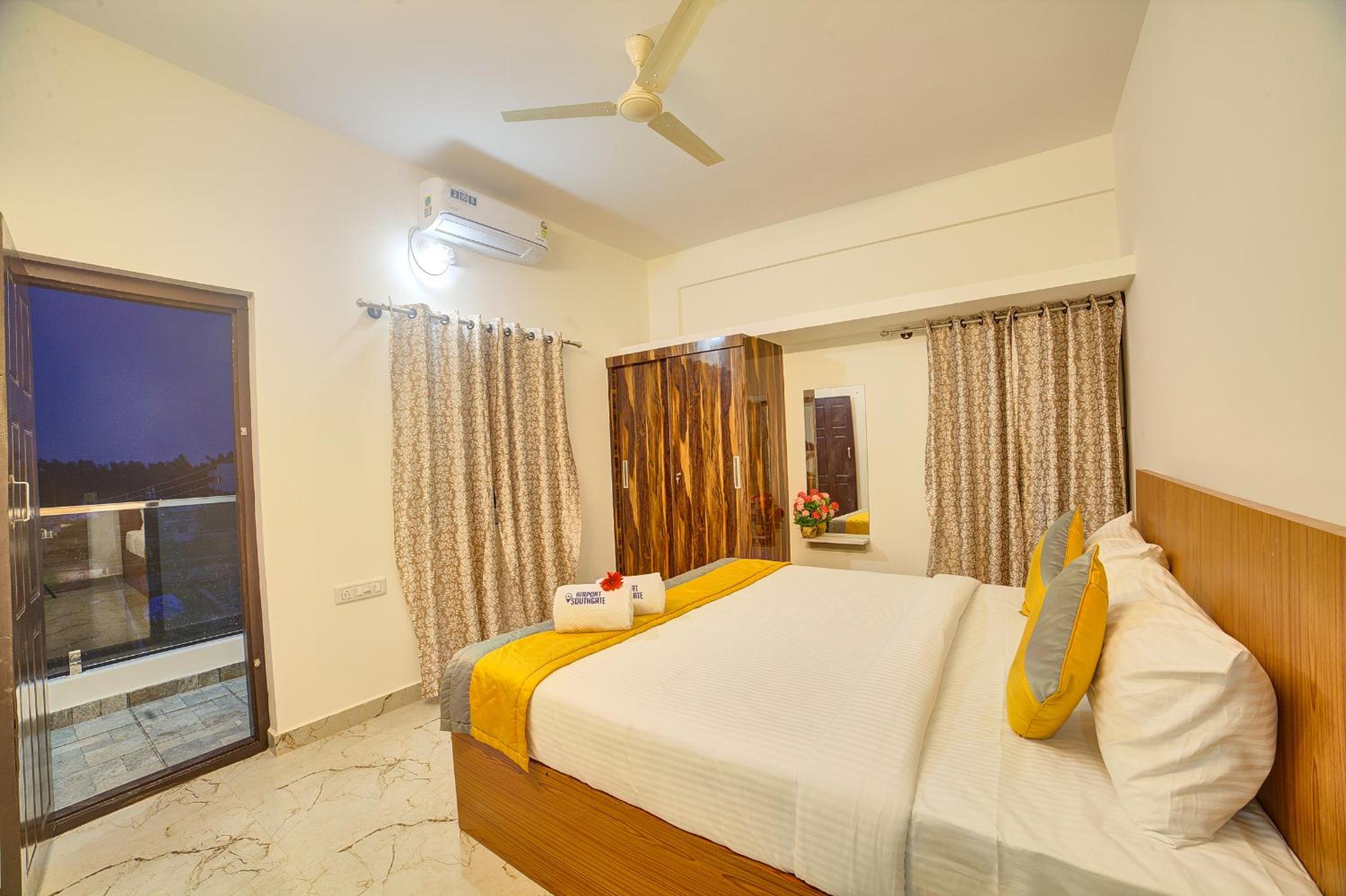 One-Bedroom Suite - Photo 10