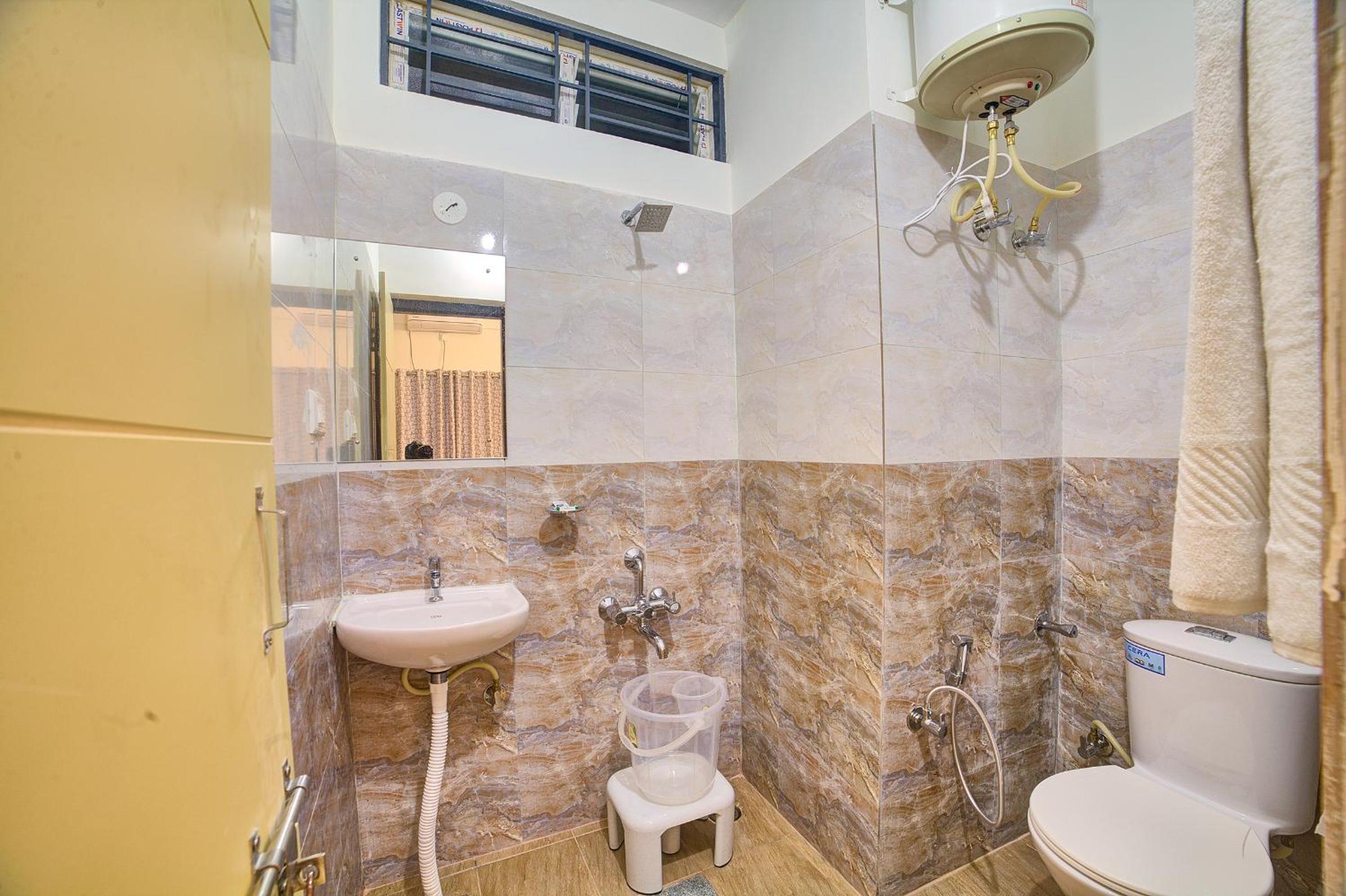 One-Bedroom Suite - Photo 5